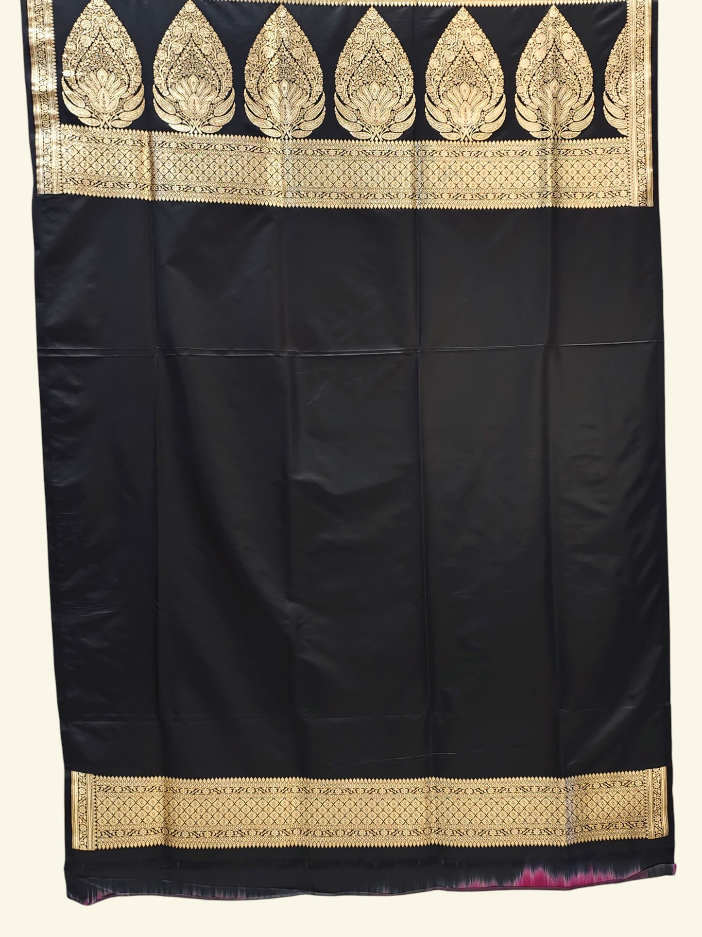 Mashru Banarasi Saree Ornate Pallu