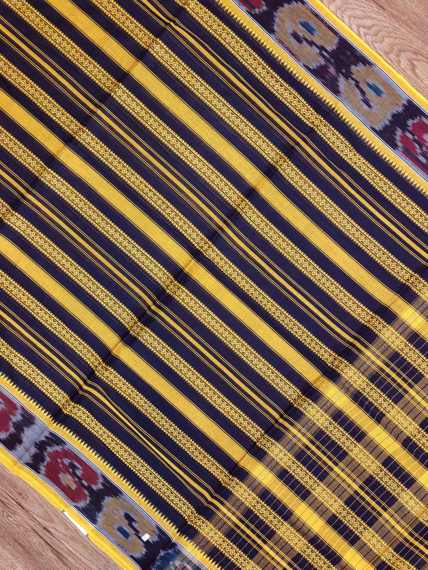 Dhaniakhali Saree