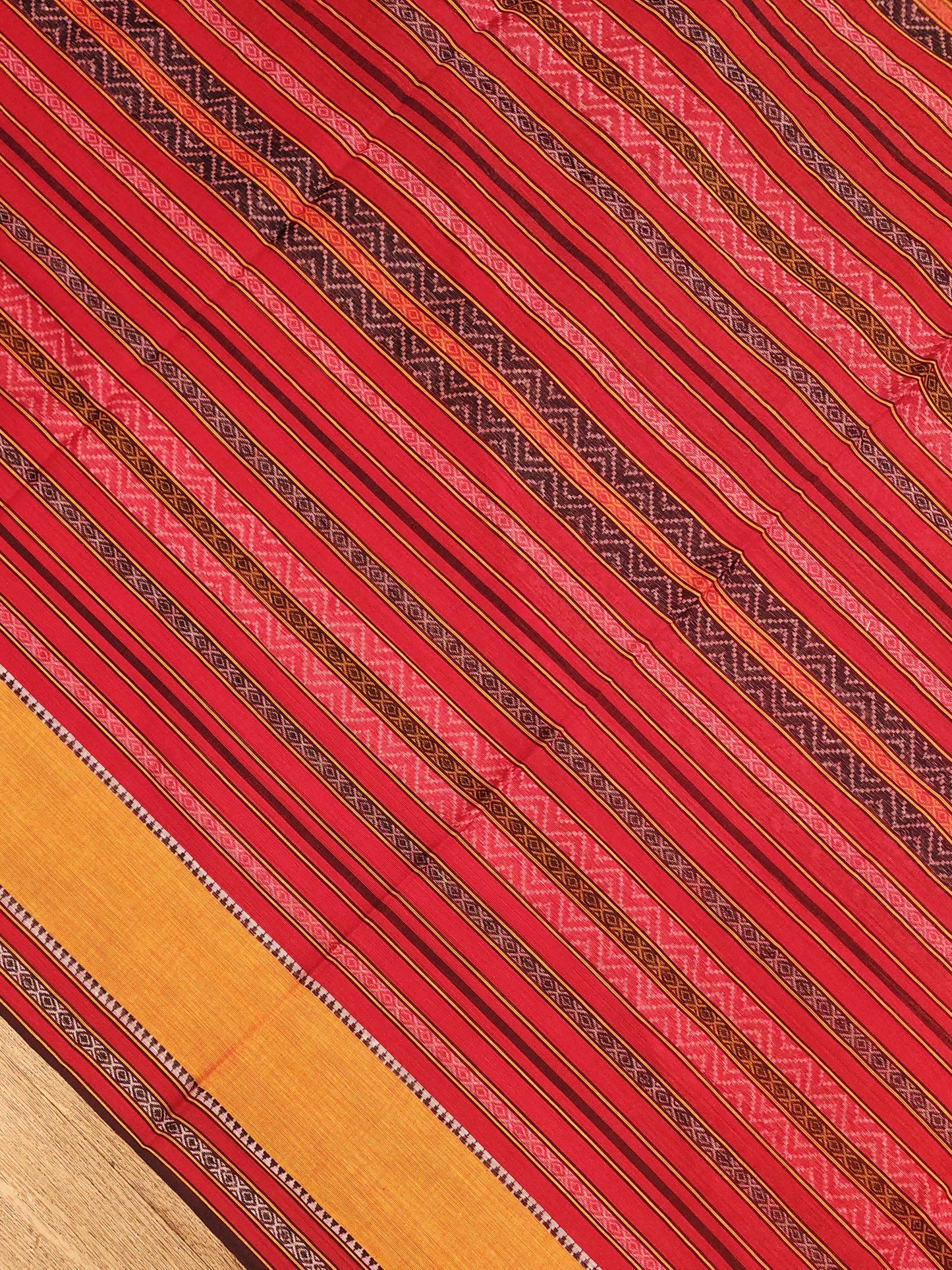 Dhaniakhali Saree