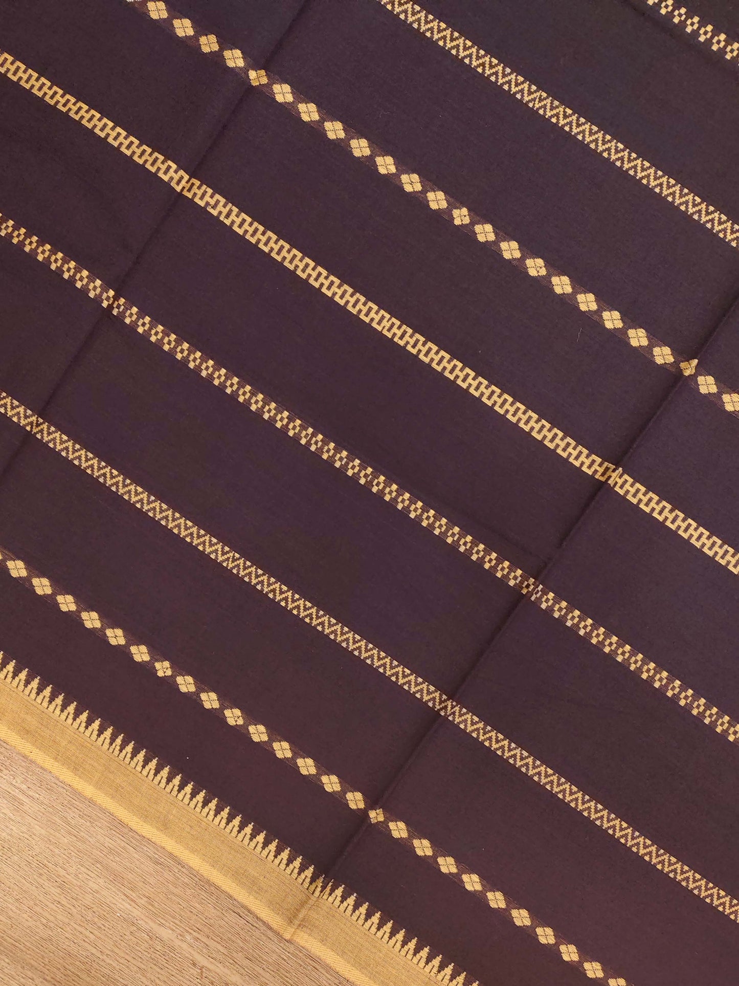 Dhaniakhali Saree