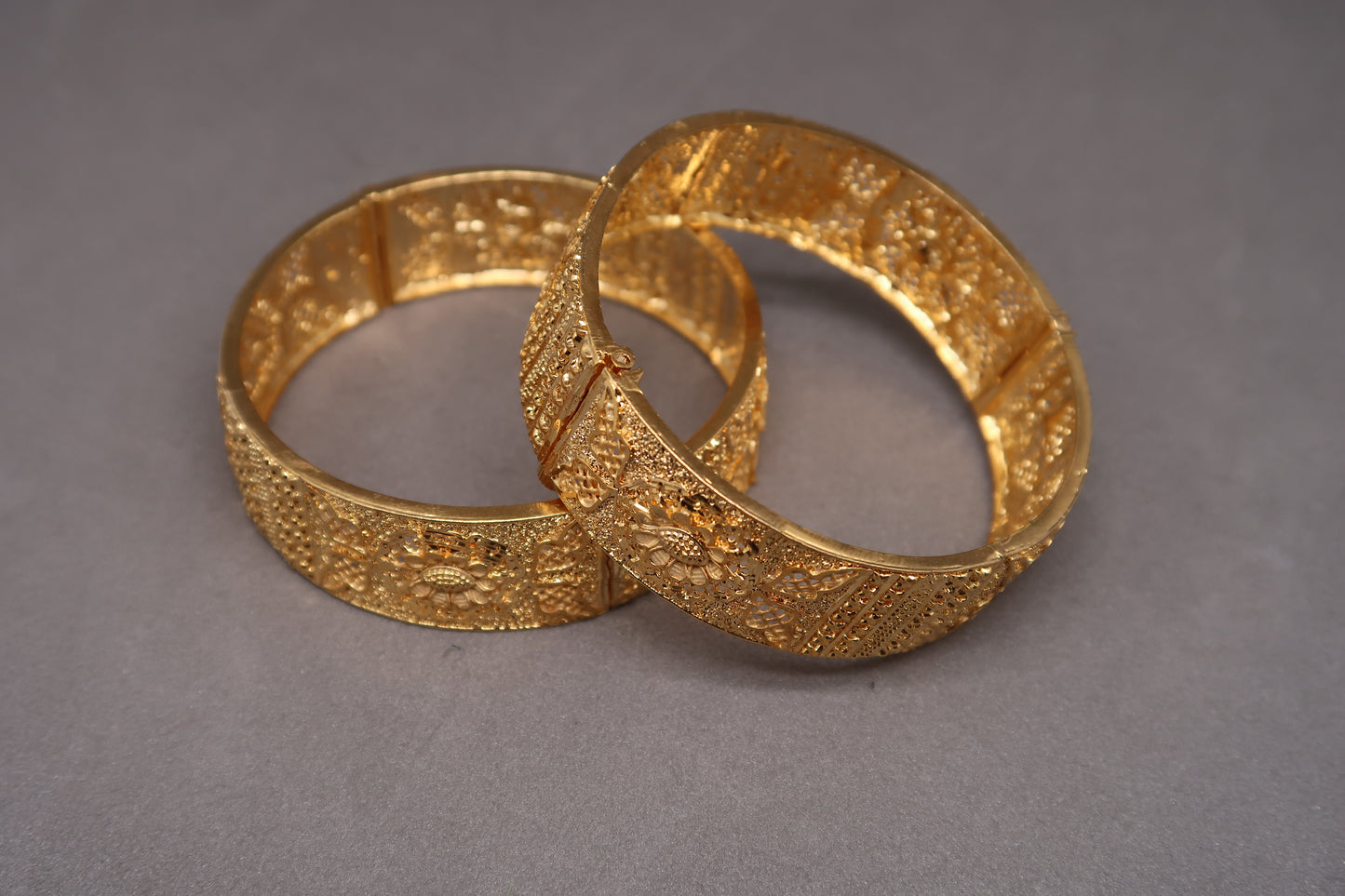 Textured Floral Heritage Bangle