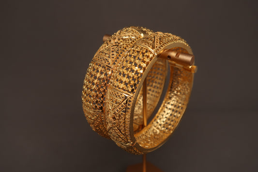 Regal Filigree Gold Kada