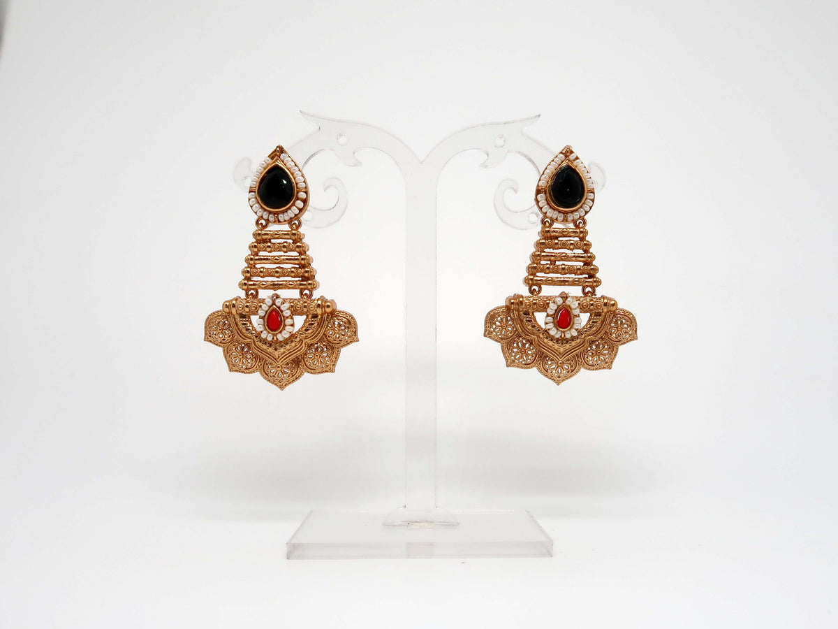 Rajsi Kaalika Earrings