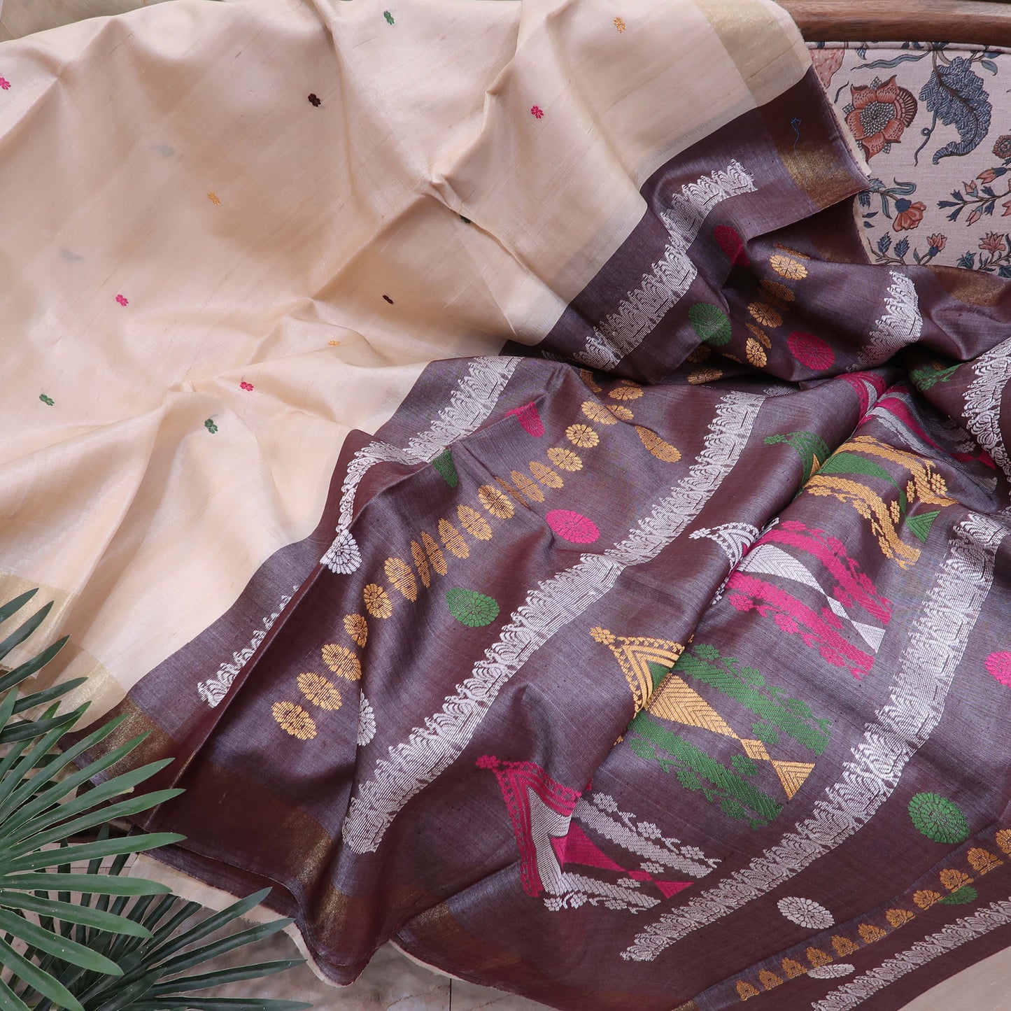 Dolabedi Tussar Silk Saree