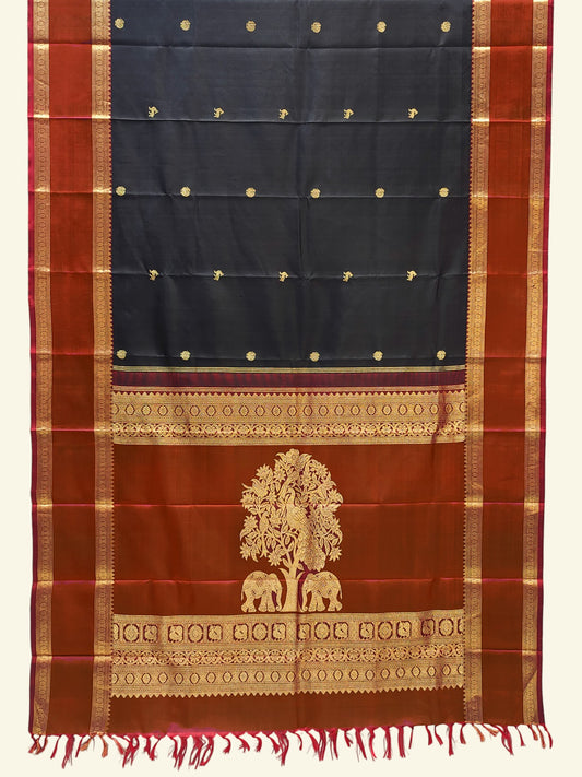 Handwoven Kanjivaram Silk Saree with Grand Pallu