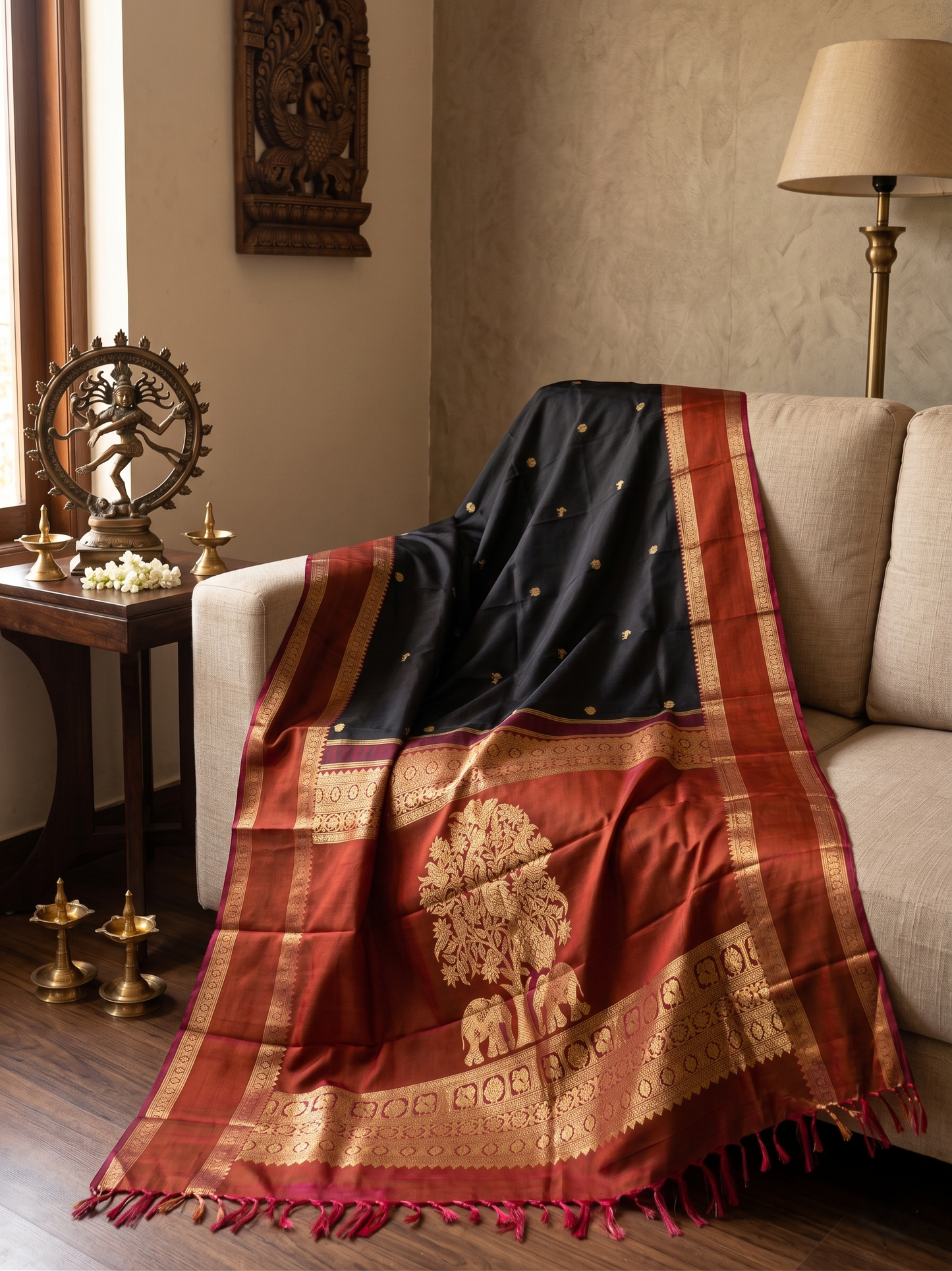 Handwoven Kanjivaram Silk Saree with Grand Pallu