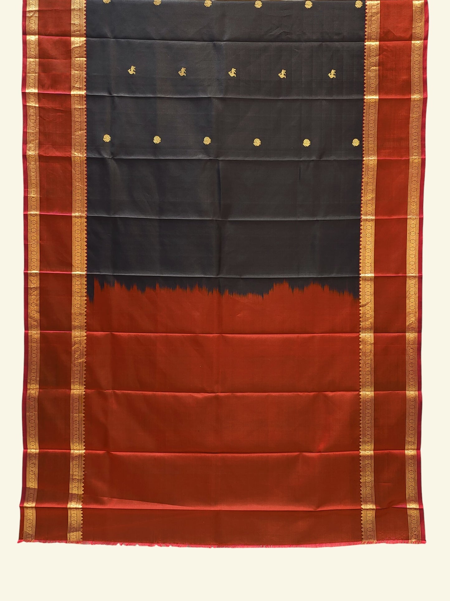 Handwoven Kanjivaram Silk Saree with Grand Pallu