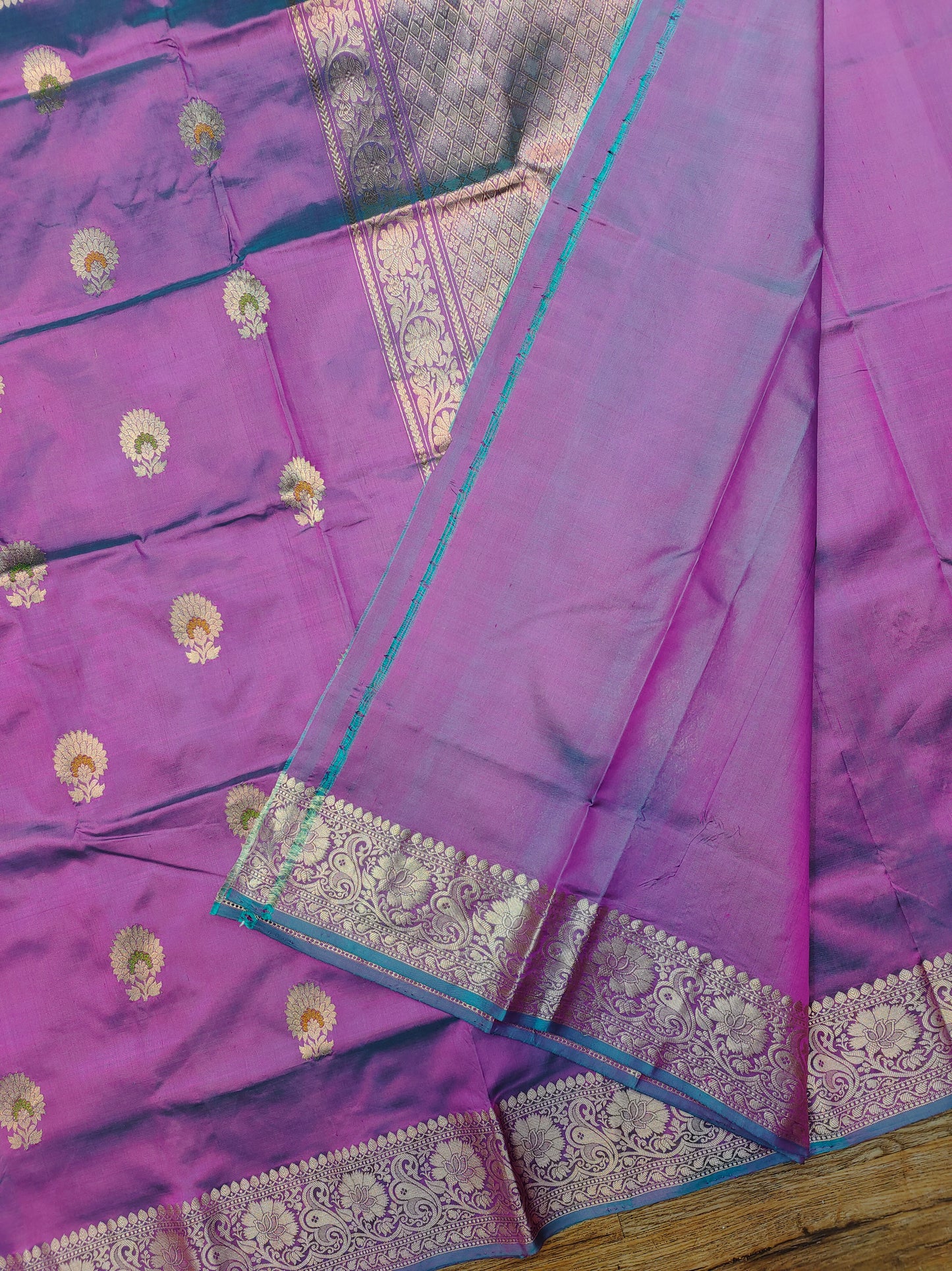 Lavender Purple Kataan Silk Banarasi Saree with Classic Gold Zari Work