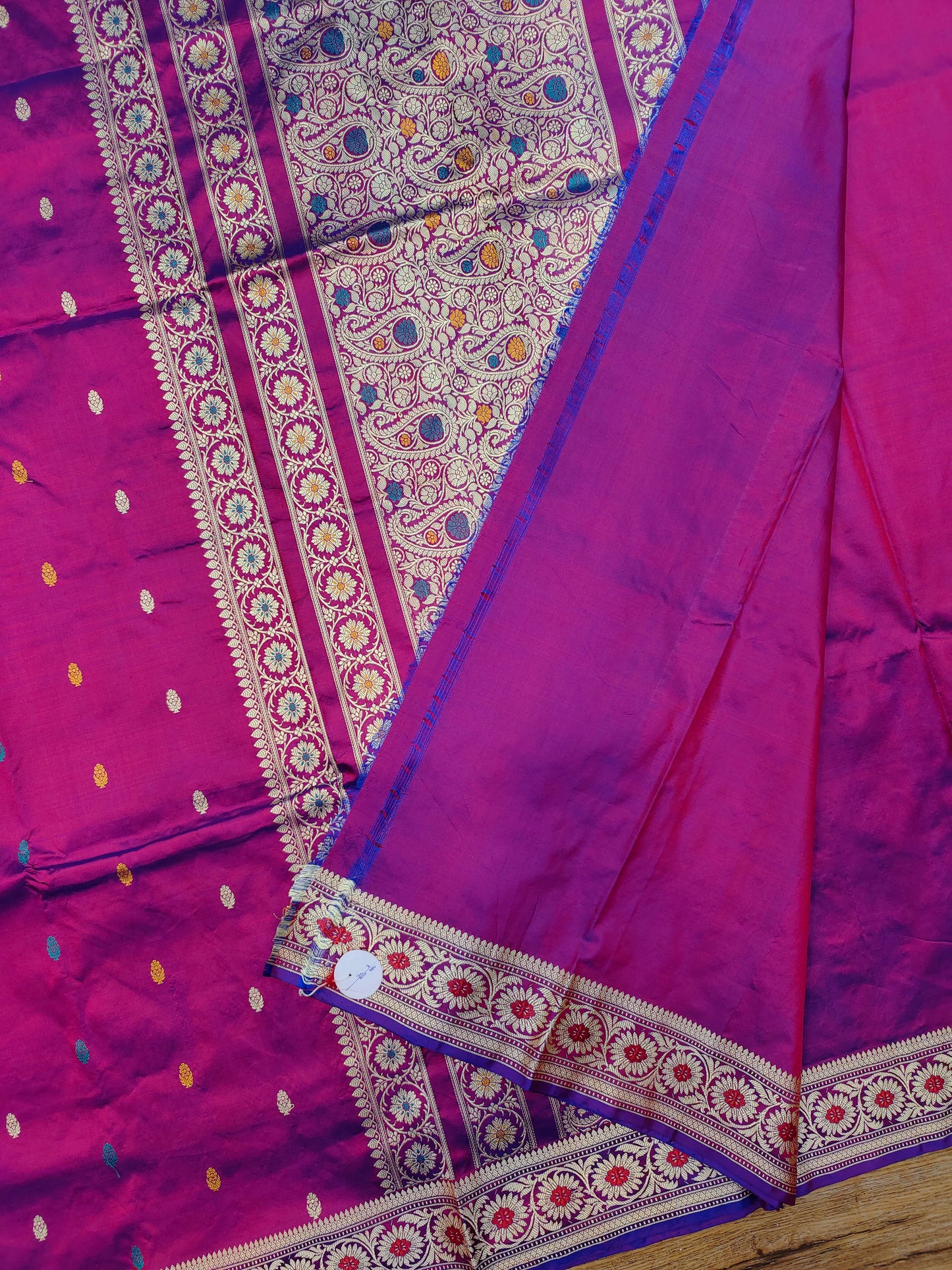 Magenta–Purple Cross-Toned Kataan Silk Banarasi Saree with Multicolour Accents