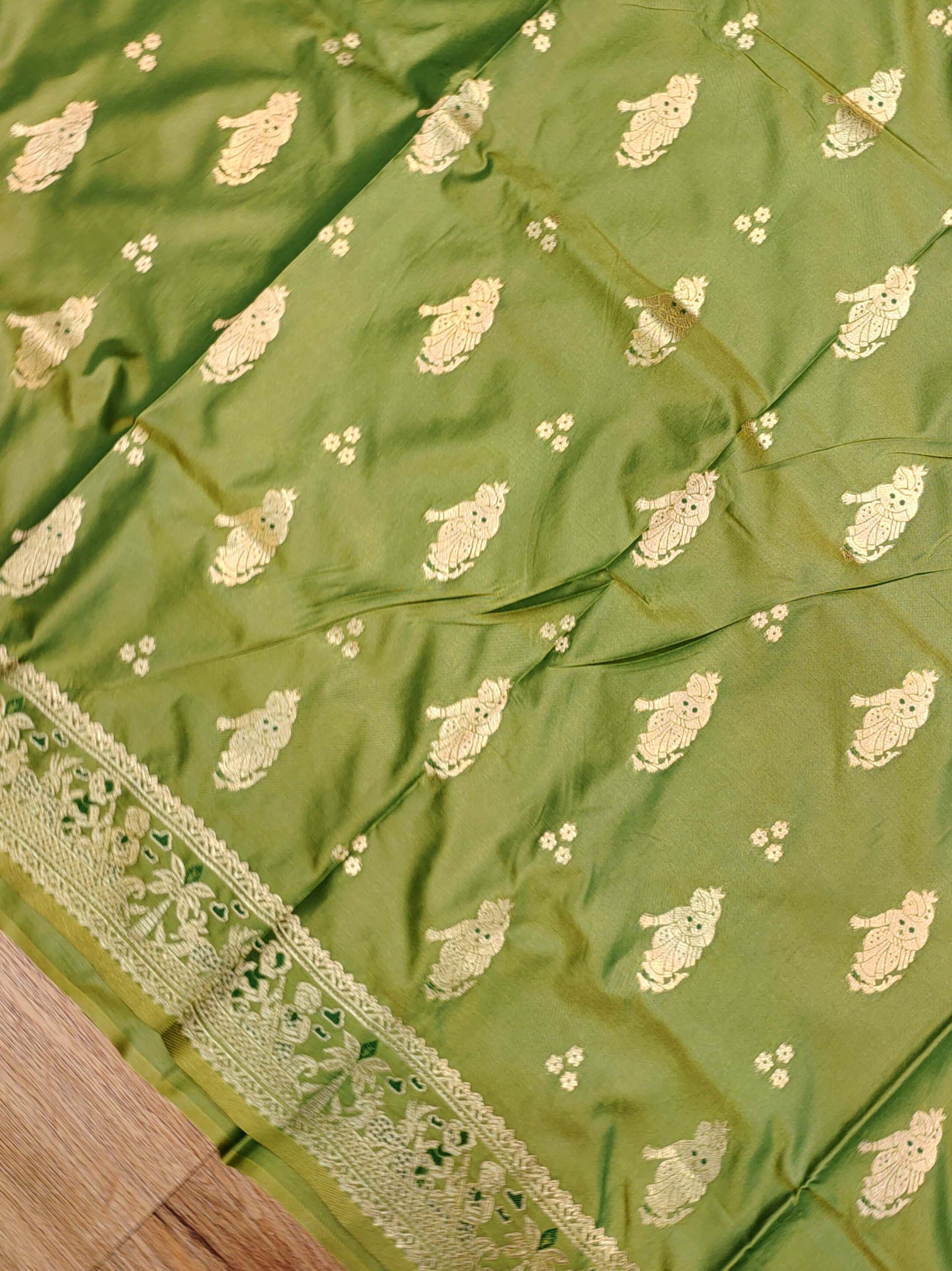 Olive Green Swarnachari Blend Saree