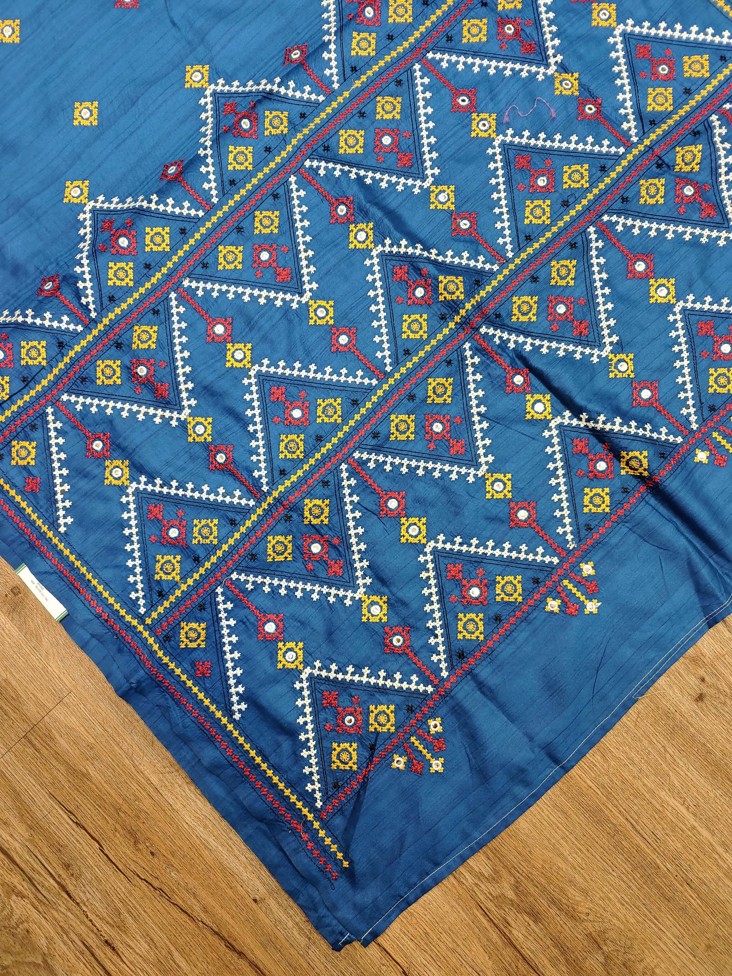 Gujarati Stitch on Blend Tussar Silk