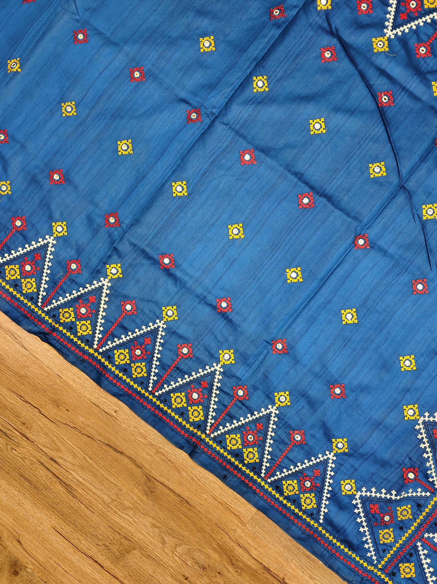 Gujarati Stitch on Blend Tussar Silk