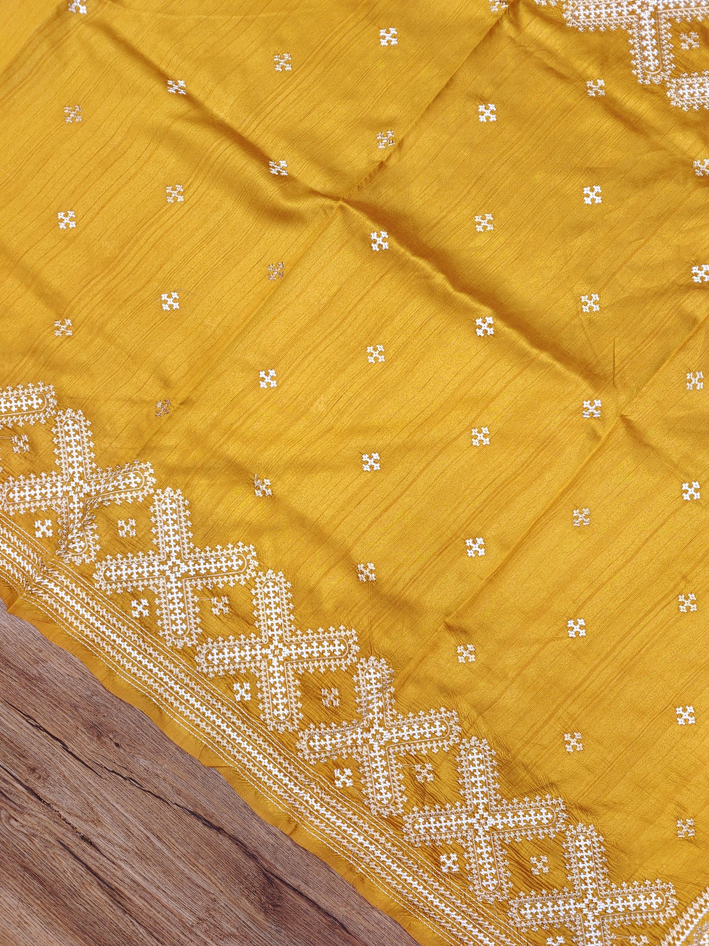 Gujarati Stitch on Blend Tussar Silk