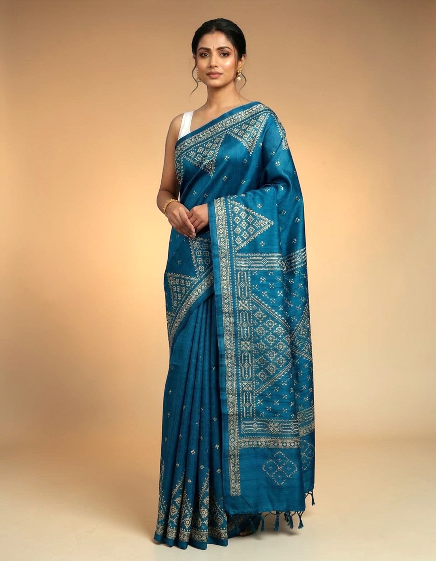 Gujarati Stitch on Blend Tussar Silk