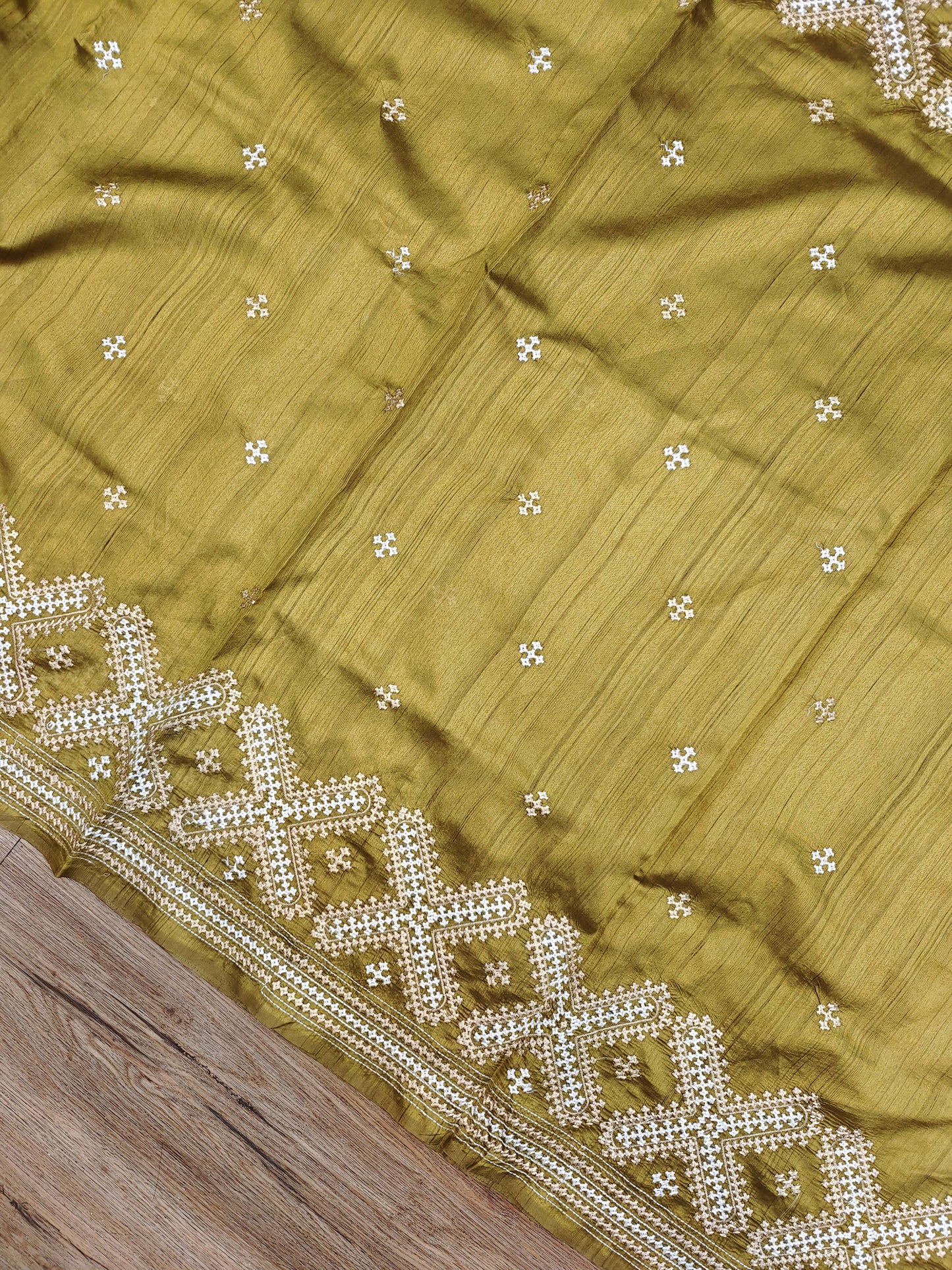 Gujarati Stitch on Blend Tussar Silk