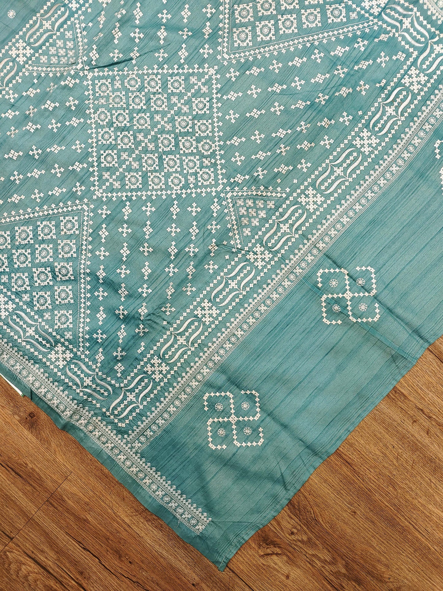 Gujarati Stitch on Blend Tussar Silk