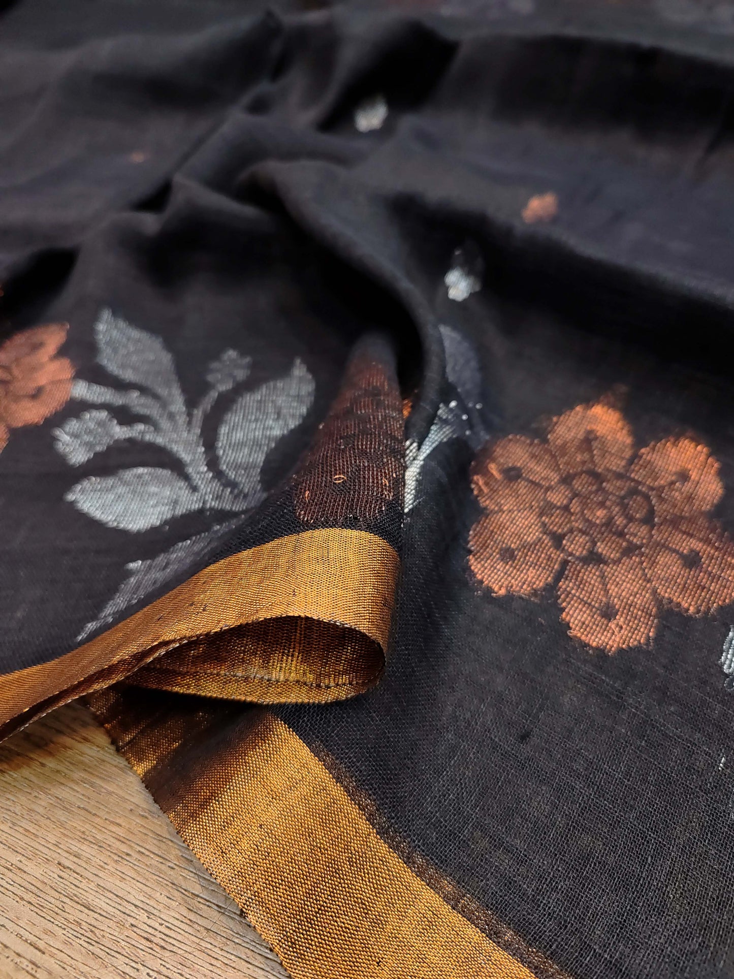 Linen Handloom