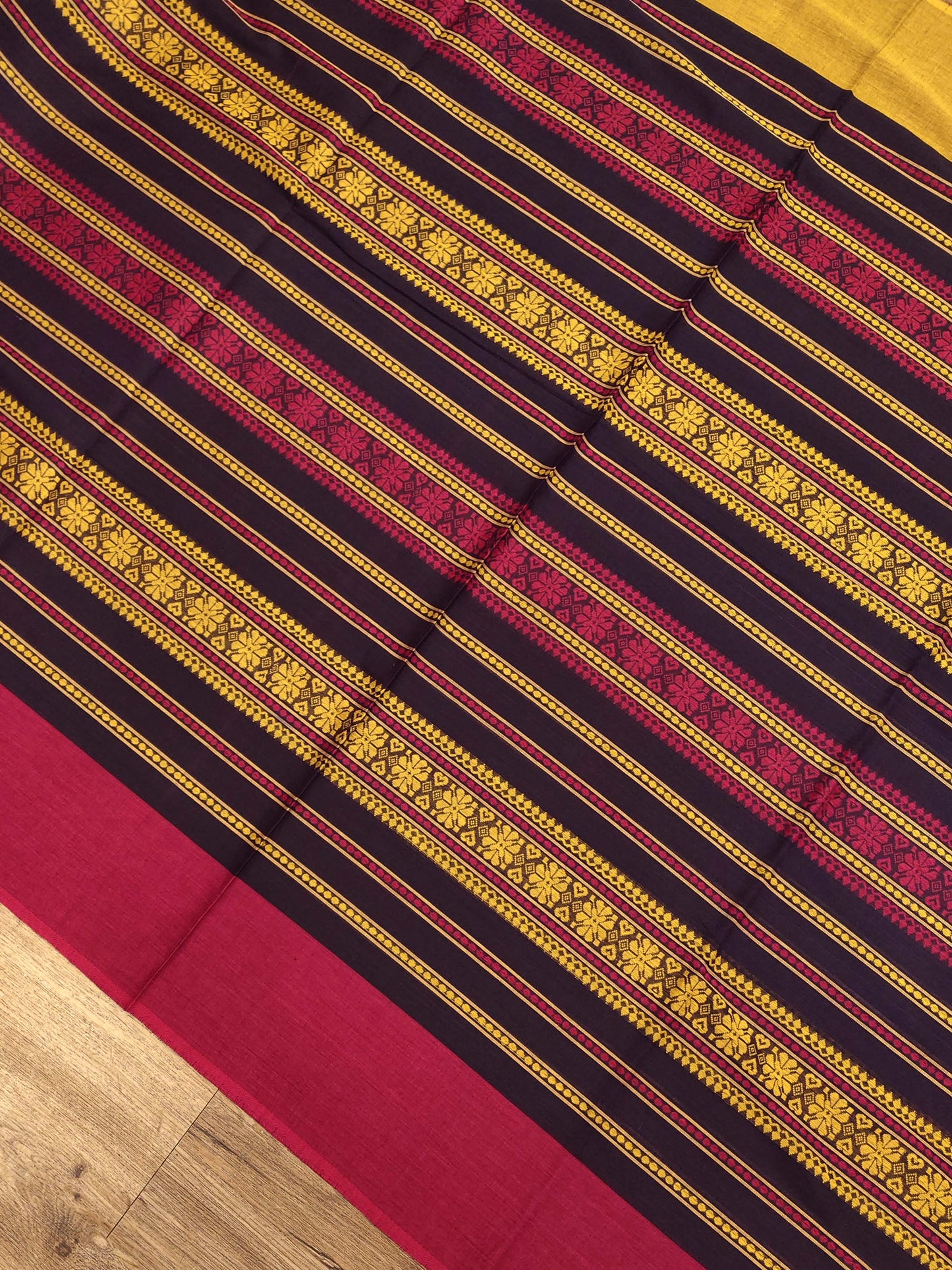 Dhaniakhali Saree