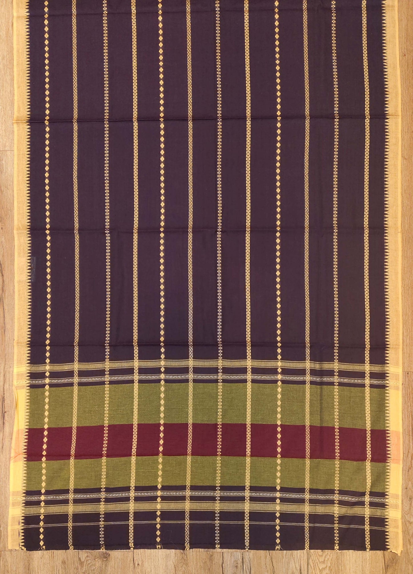 Dhaniakhali Saree