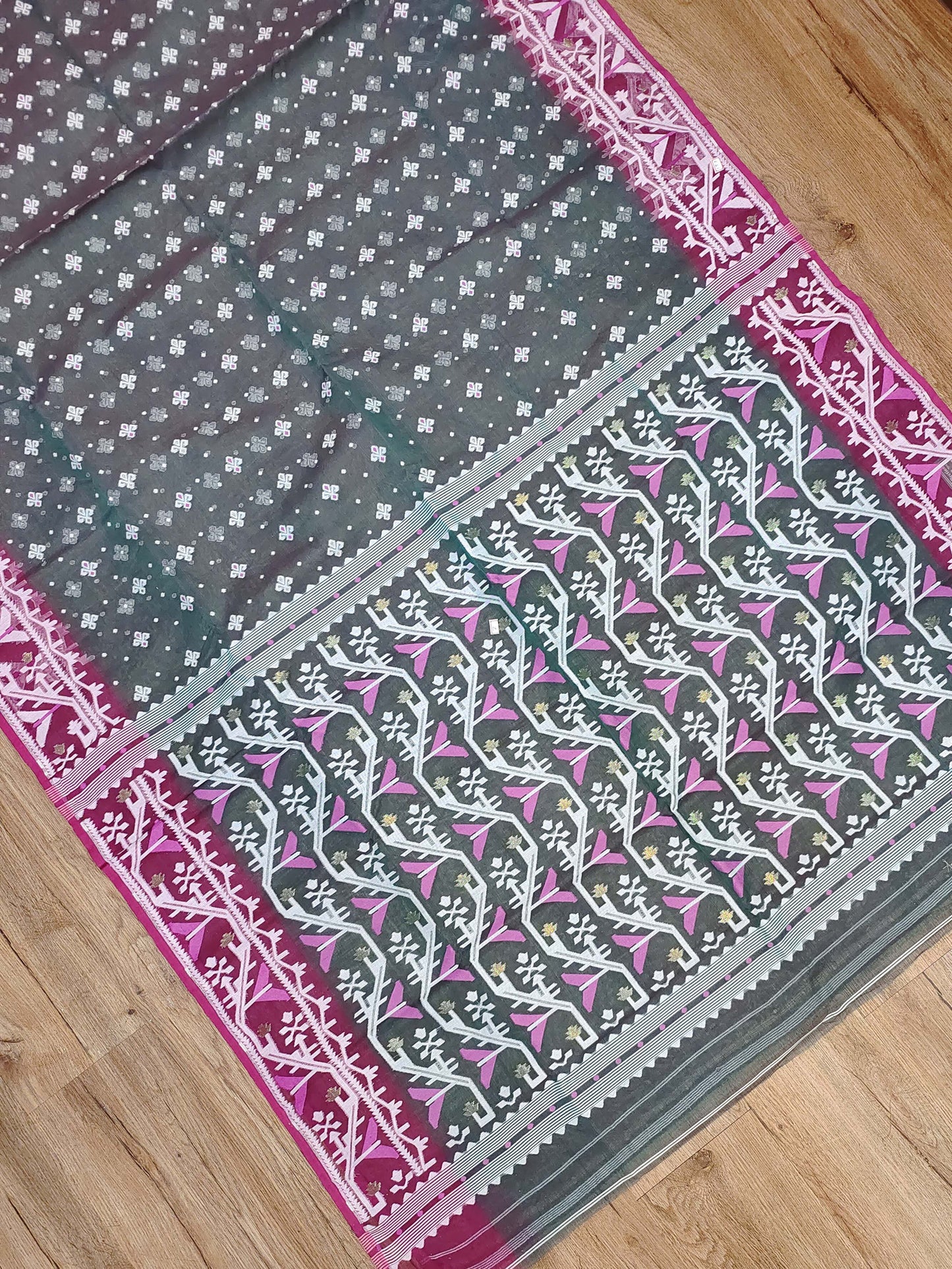 Dhakai Jamdani