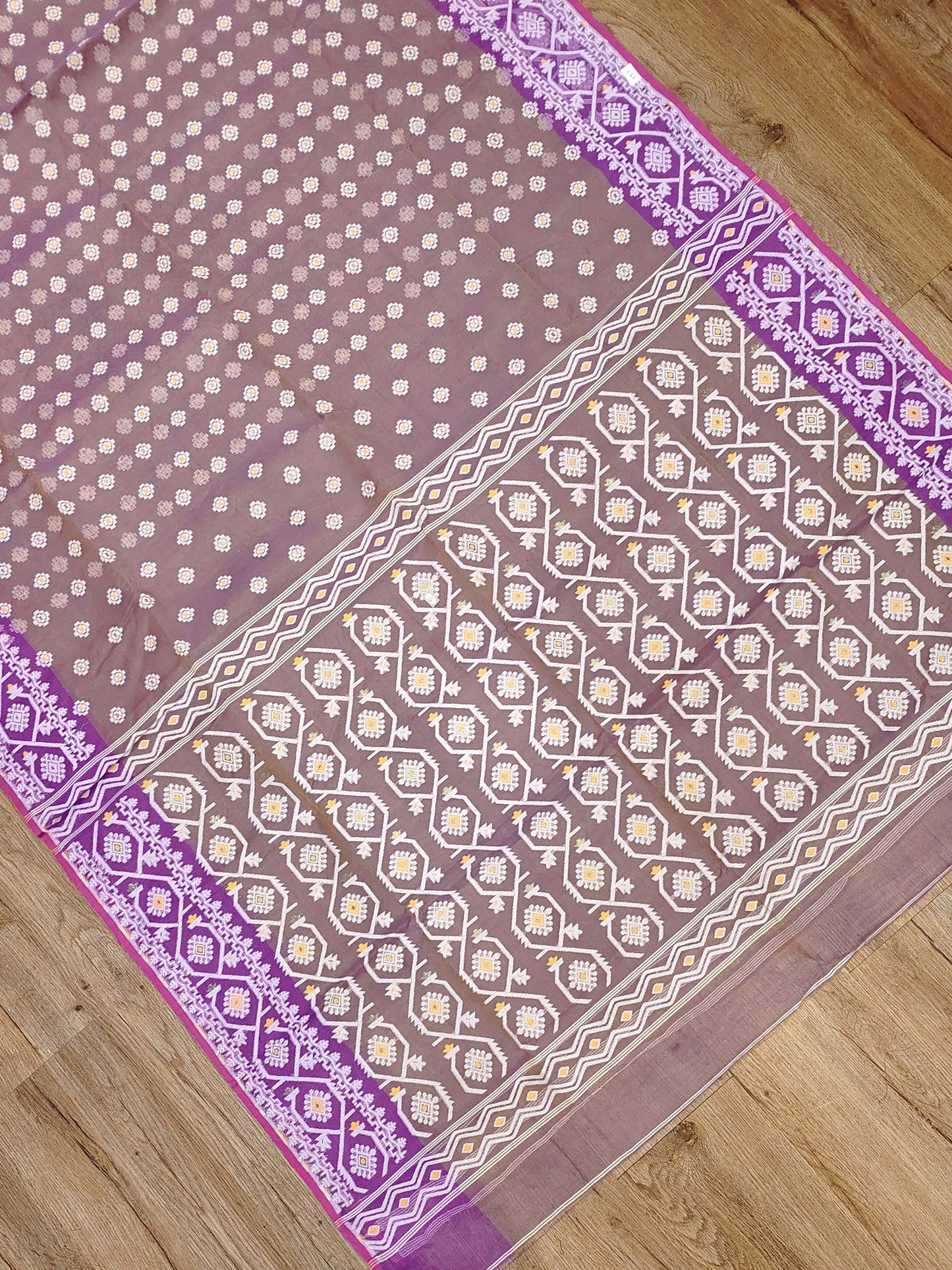 Dhakai Jamdani