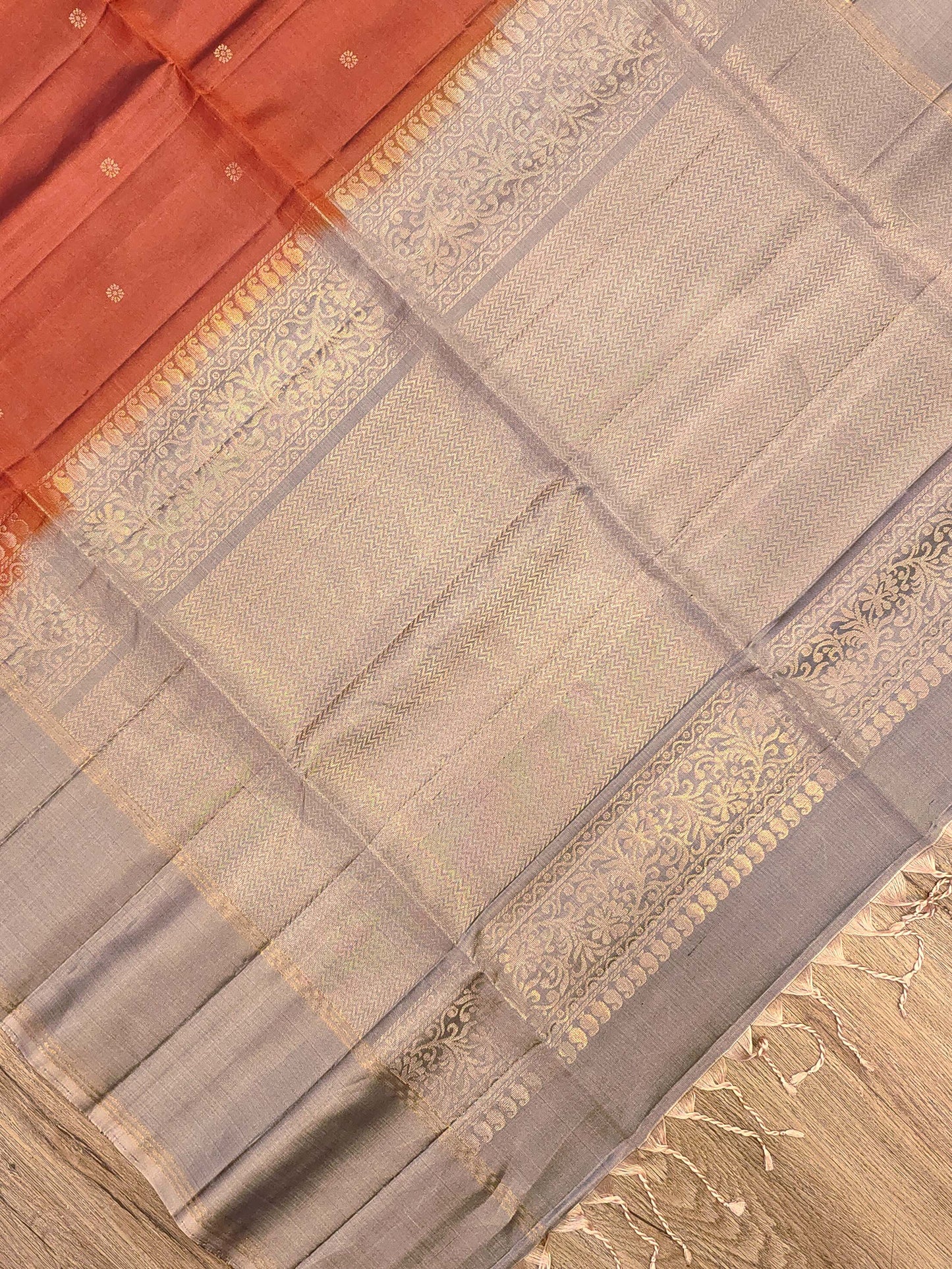 Arni Silk
