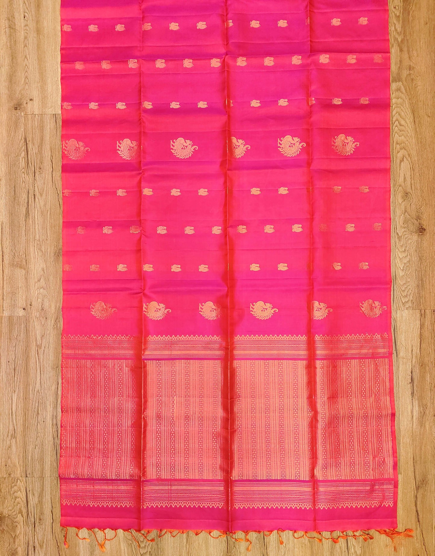 Arni Silk