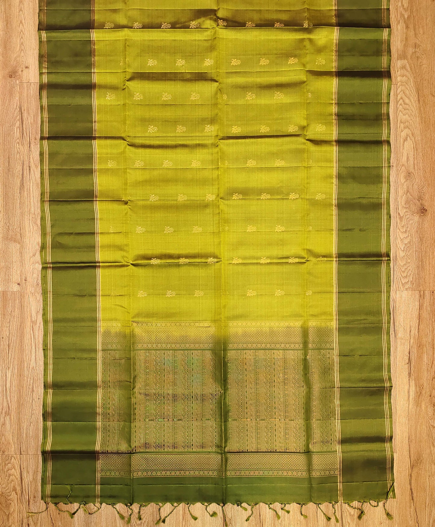 Arni Silk