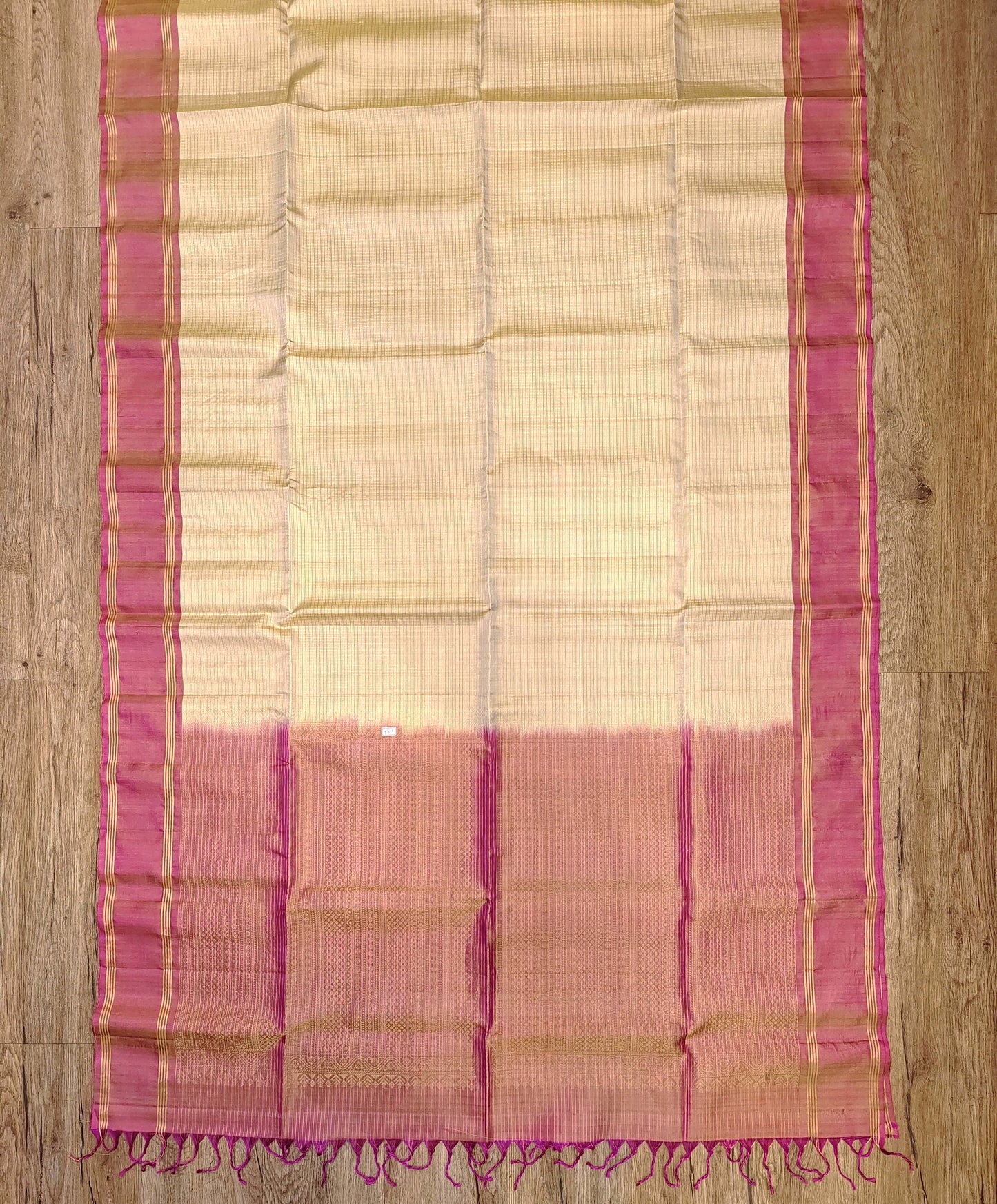 Arni Silk