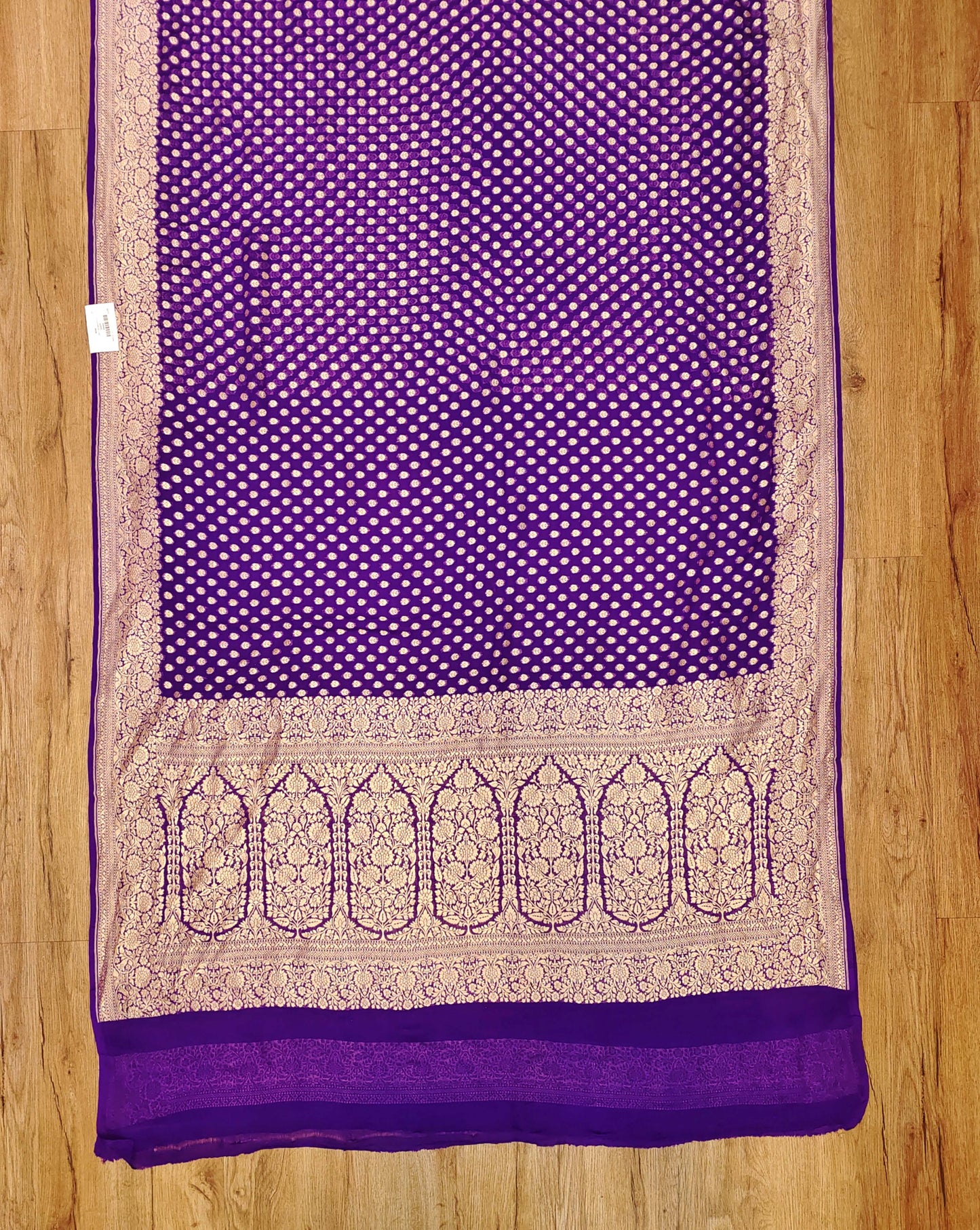 Georgette Banarasi