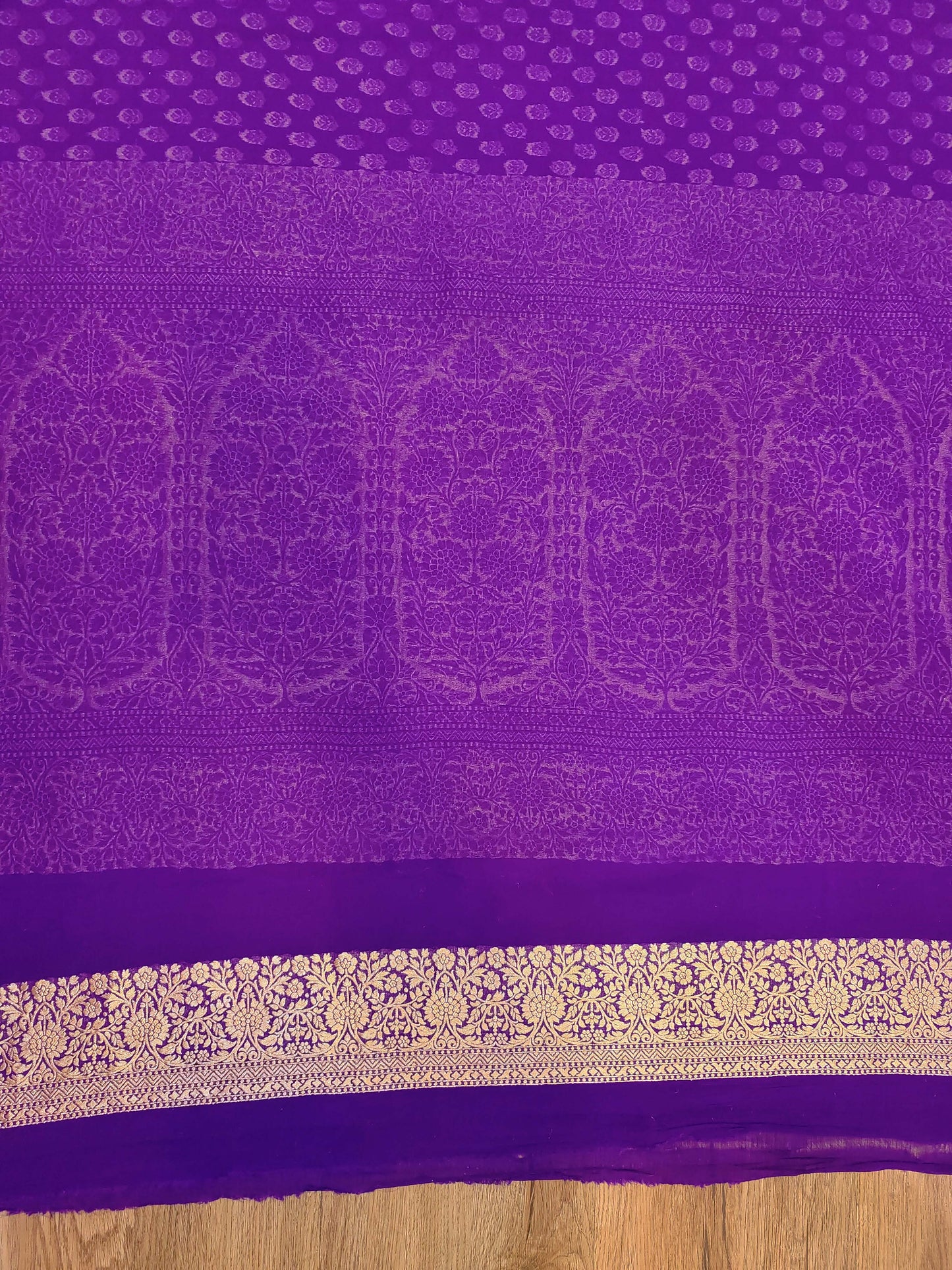 Georgette Banarasi