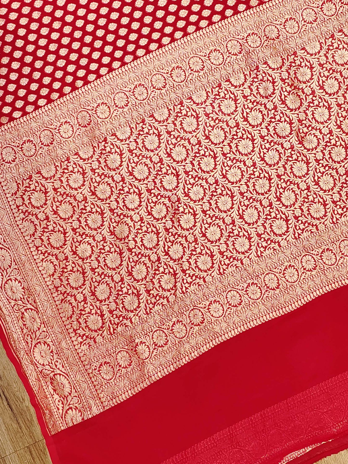 Georgette Banarasi