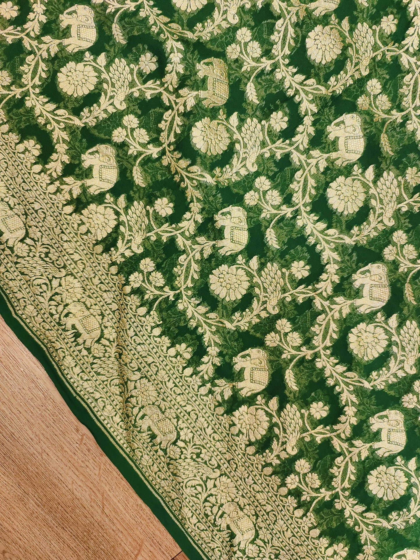 Georgette Banarasi