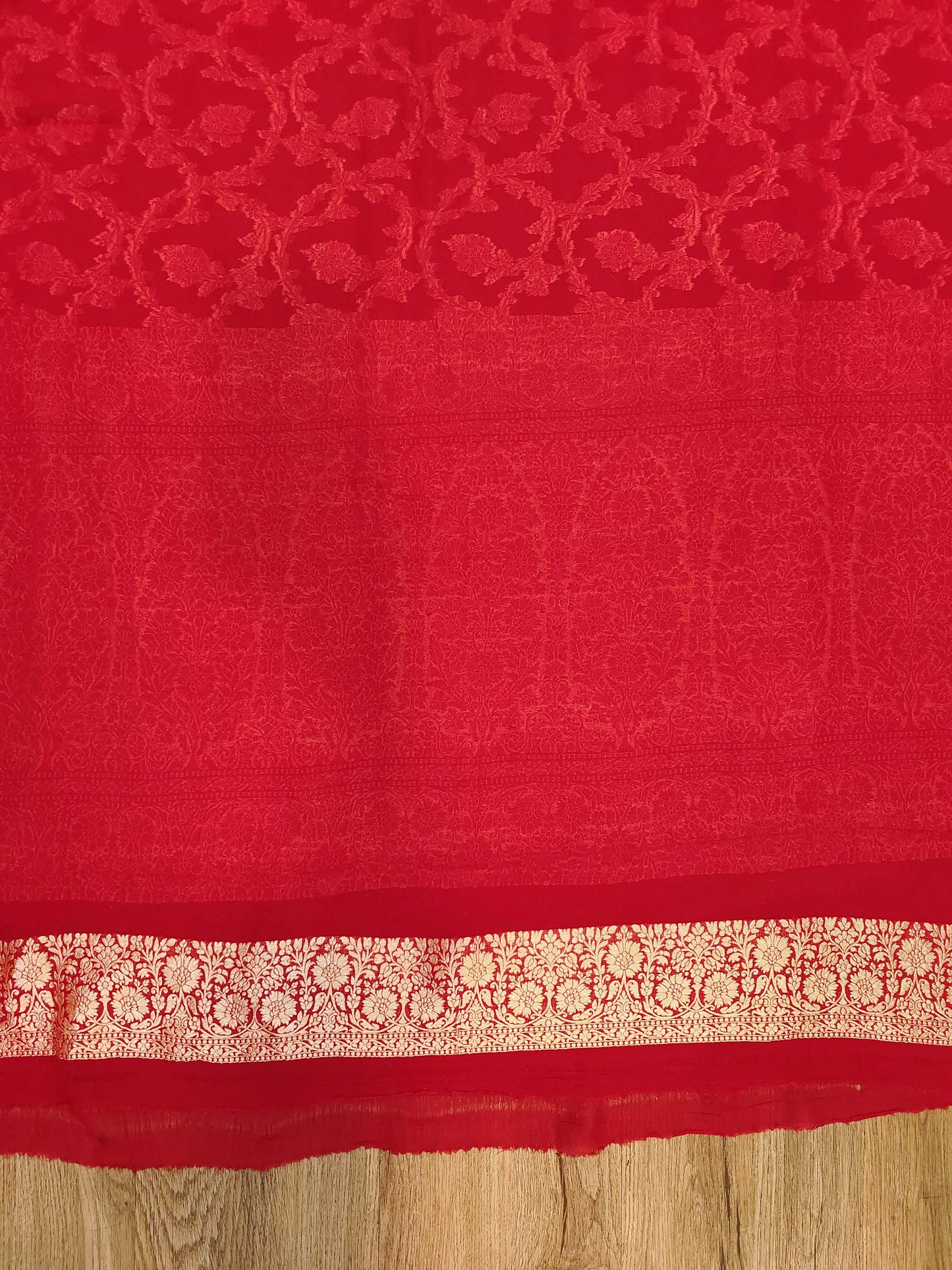 Georgette Banarasi