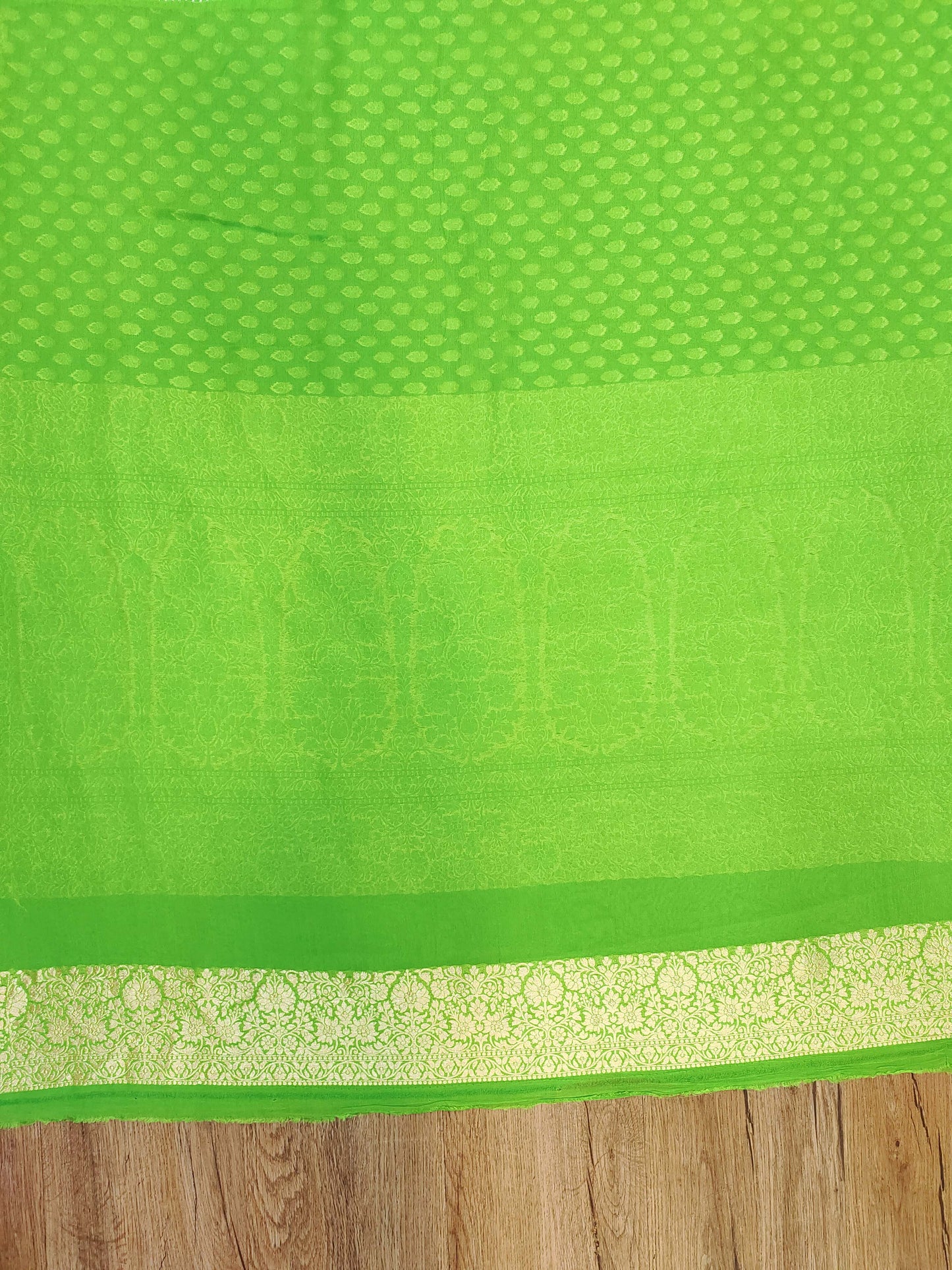 Georgette Banarasi