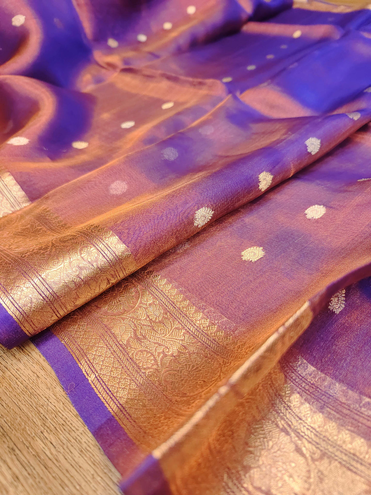 Tissue Banarasi
