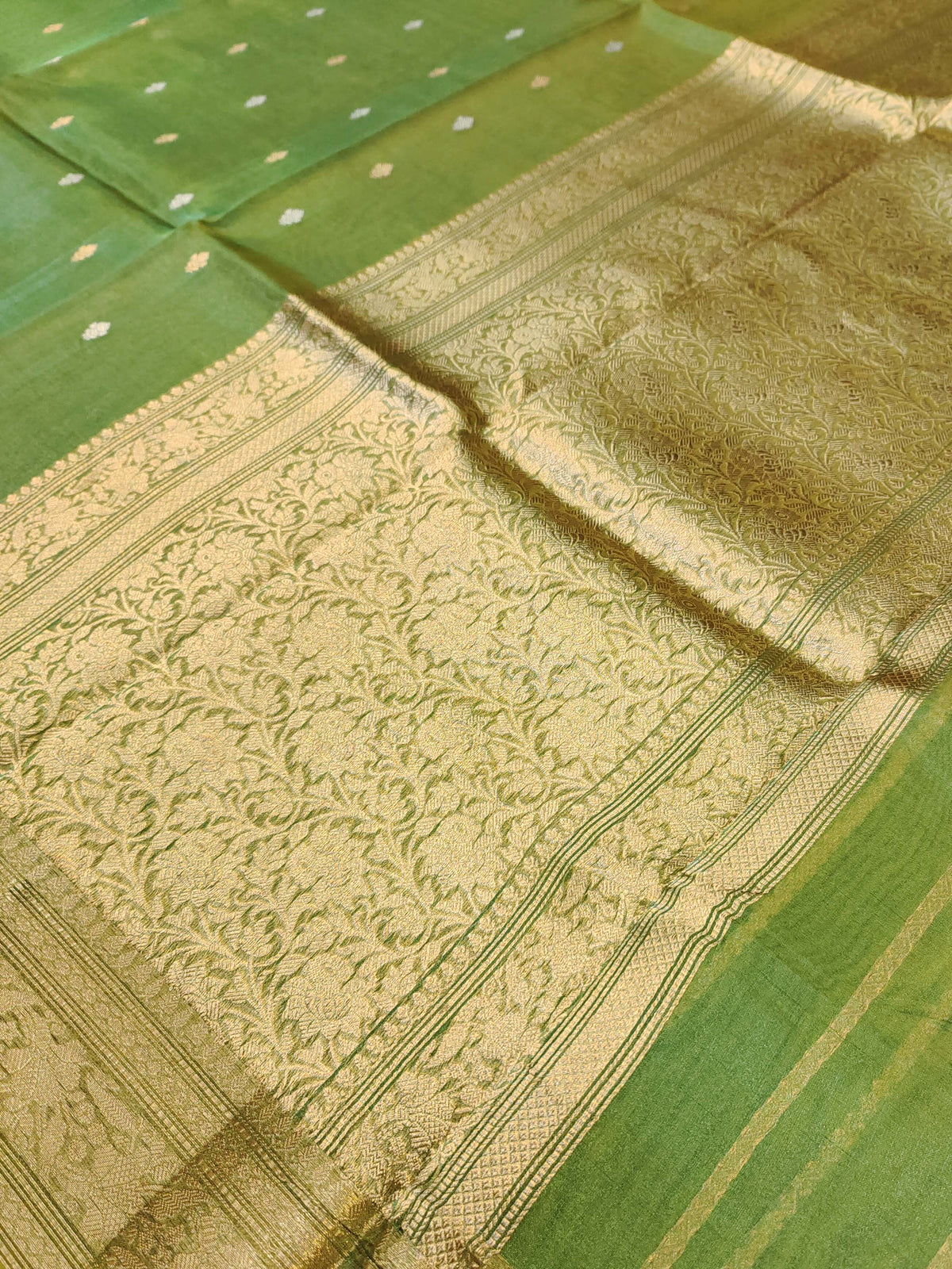 Tissue Banarasi