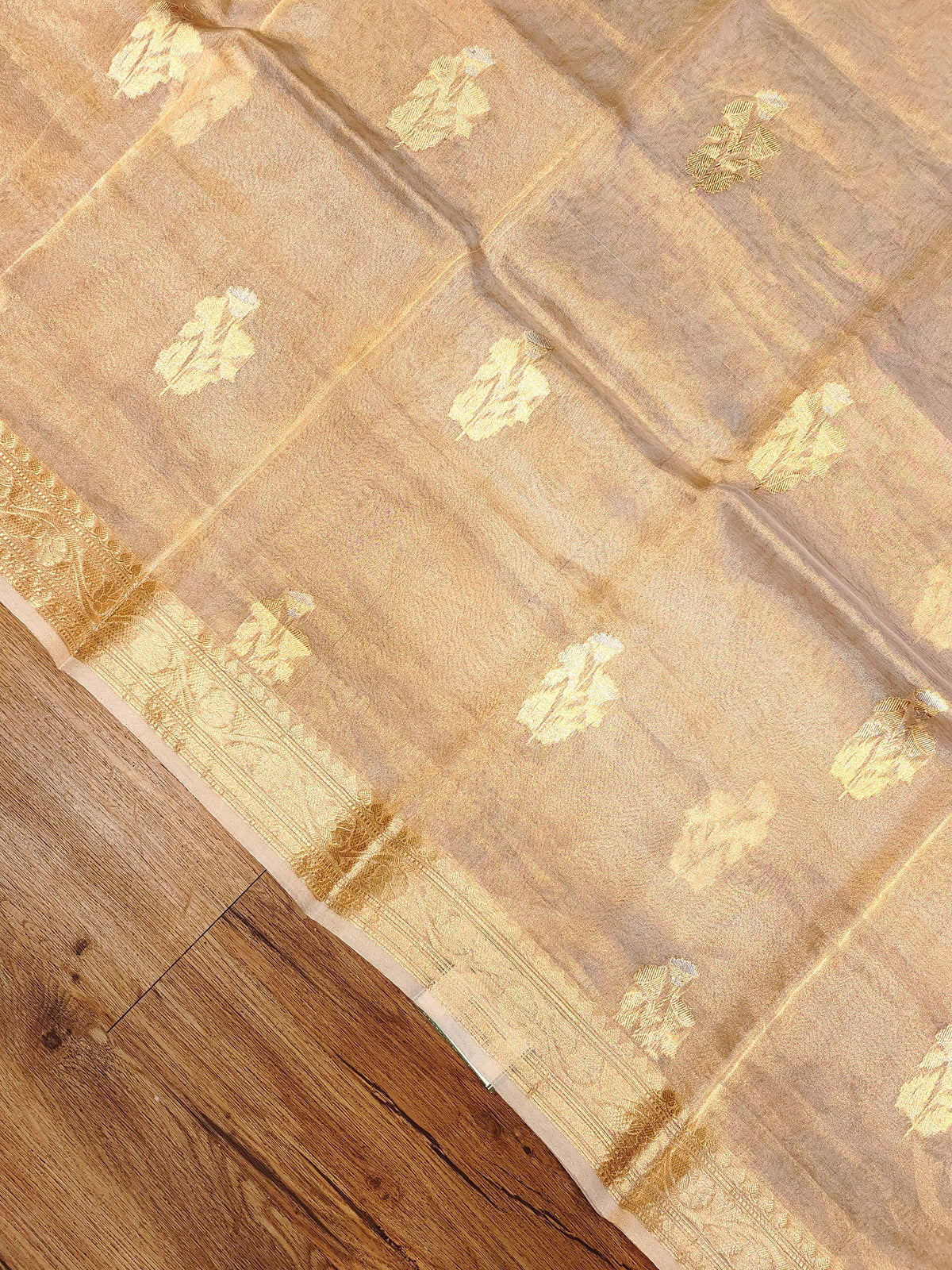 Tissue Banarasi