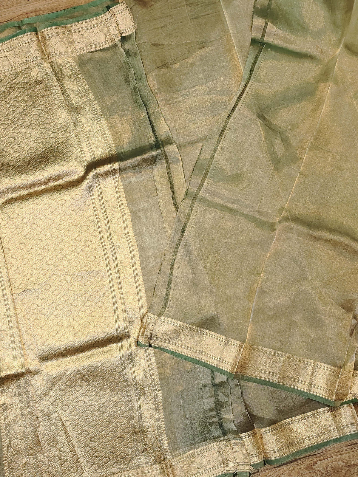 Tissue Banarasi
