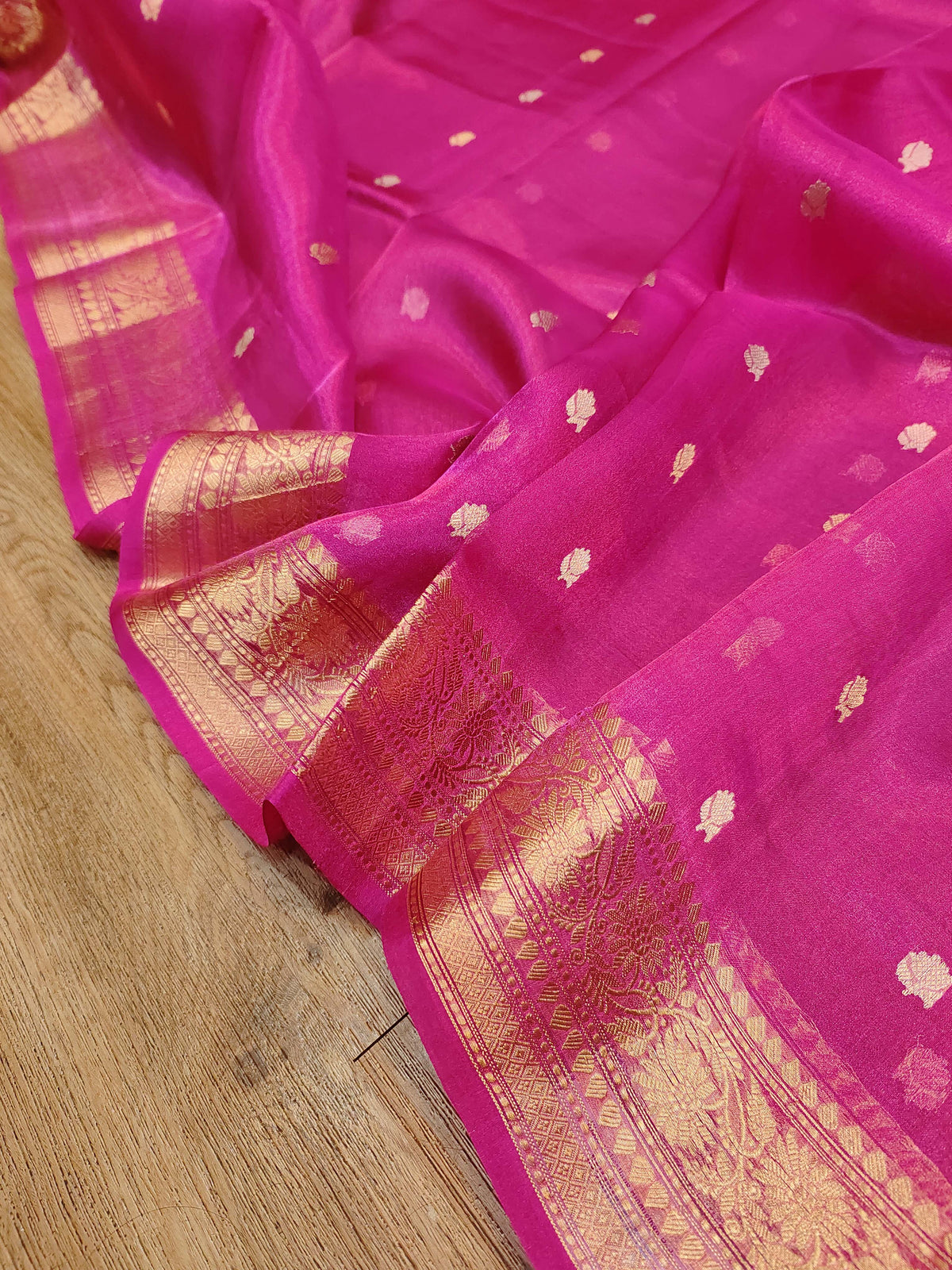Tissue Banarasi