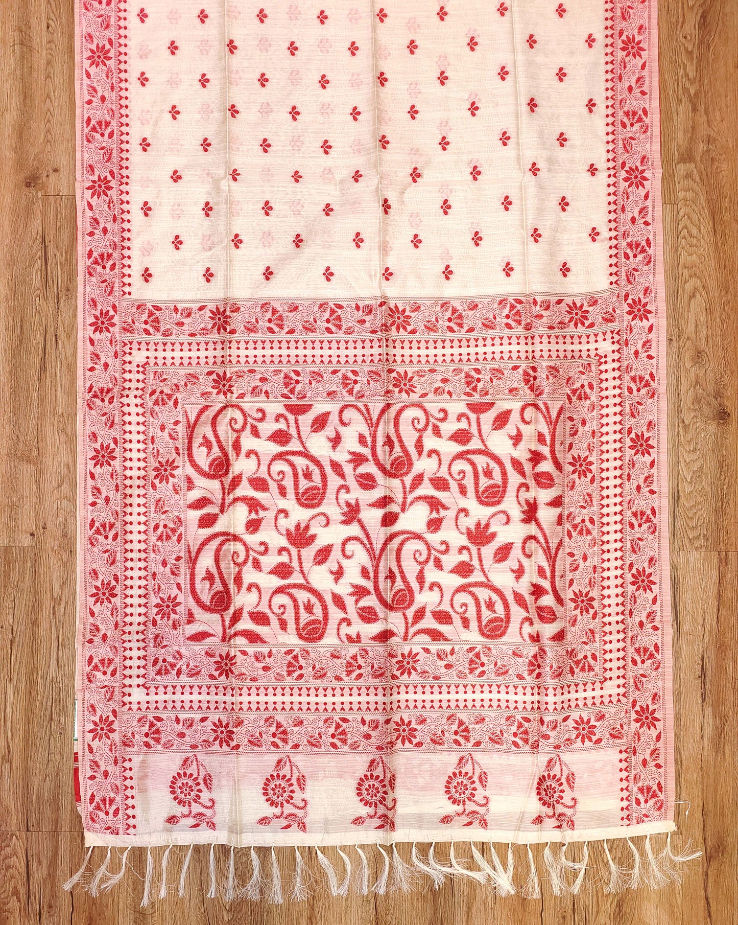 Semi Tussar