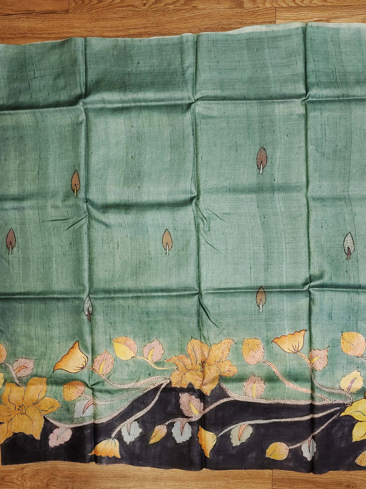 Kantha Chitra Tussar Saree