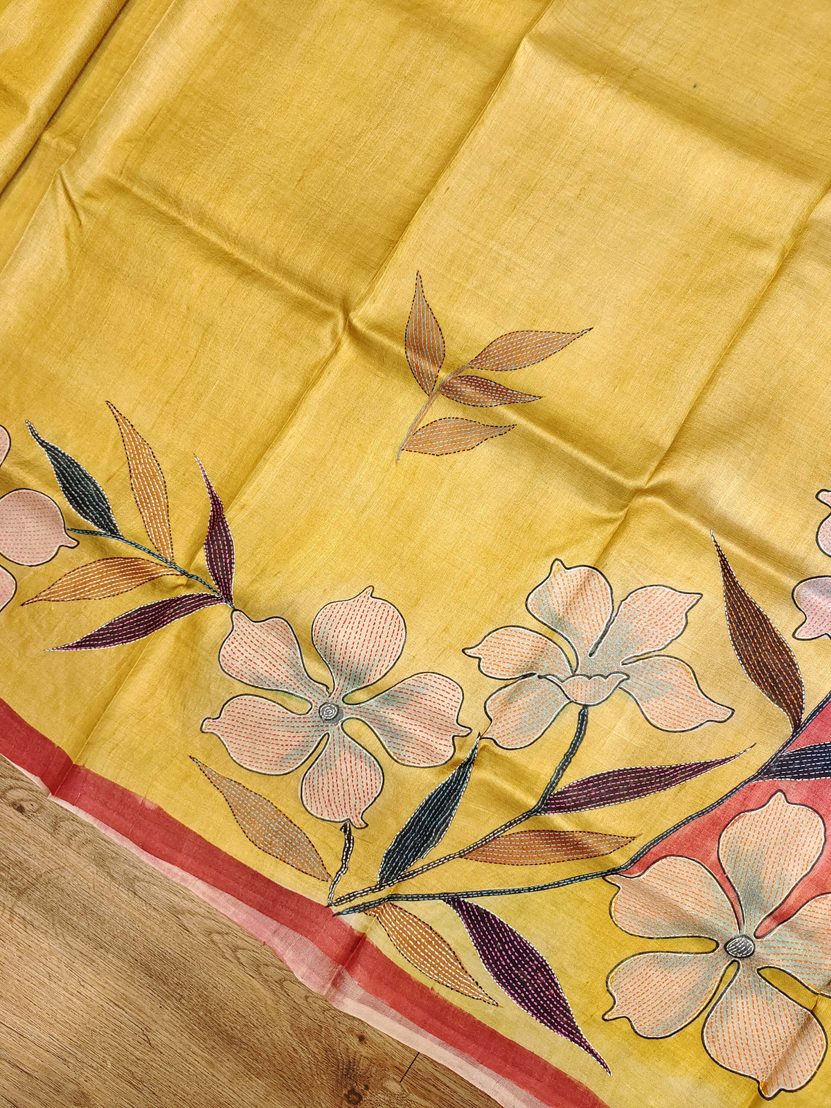 Kantha Chitra Tussar Saree