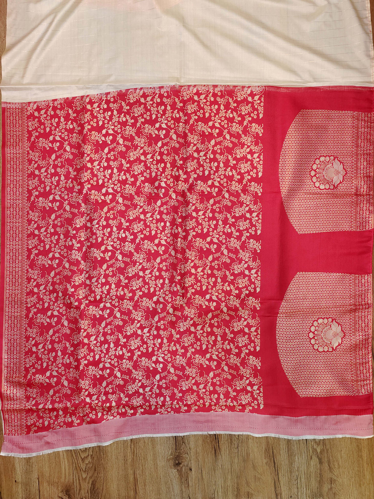 Gulab Jaal Semi-Silk Saree