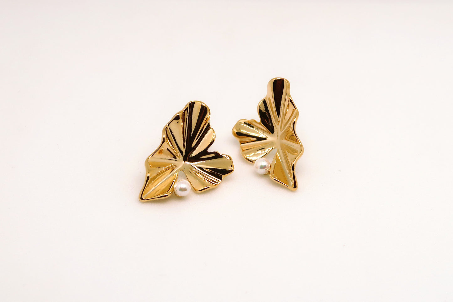 Leaf Studs
