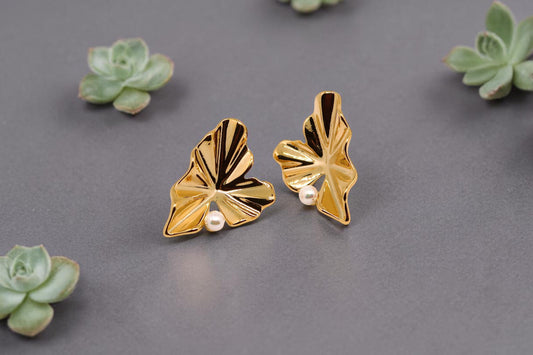 Leaf Studs