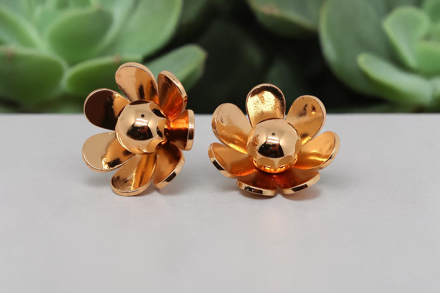 Bloom Studs
