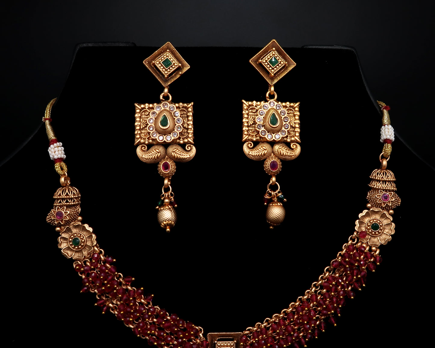 Antique Temple Floral Pendant Necklace Set