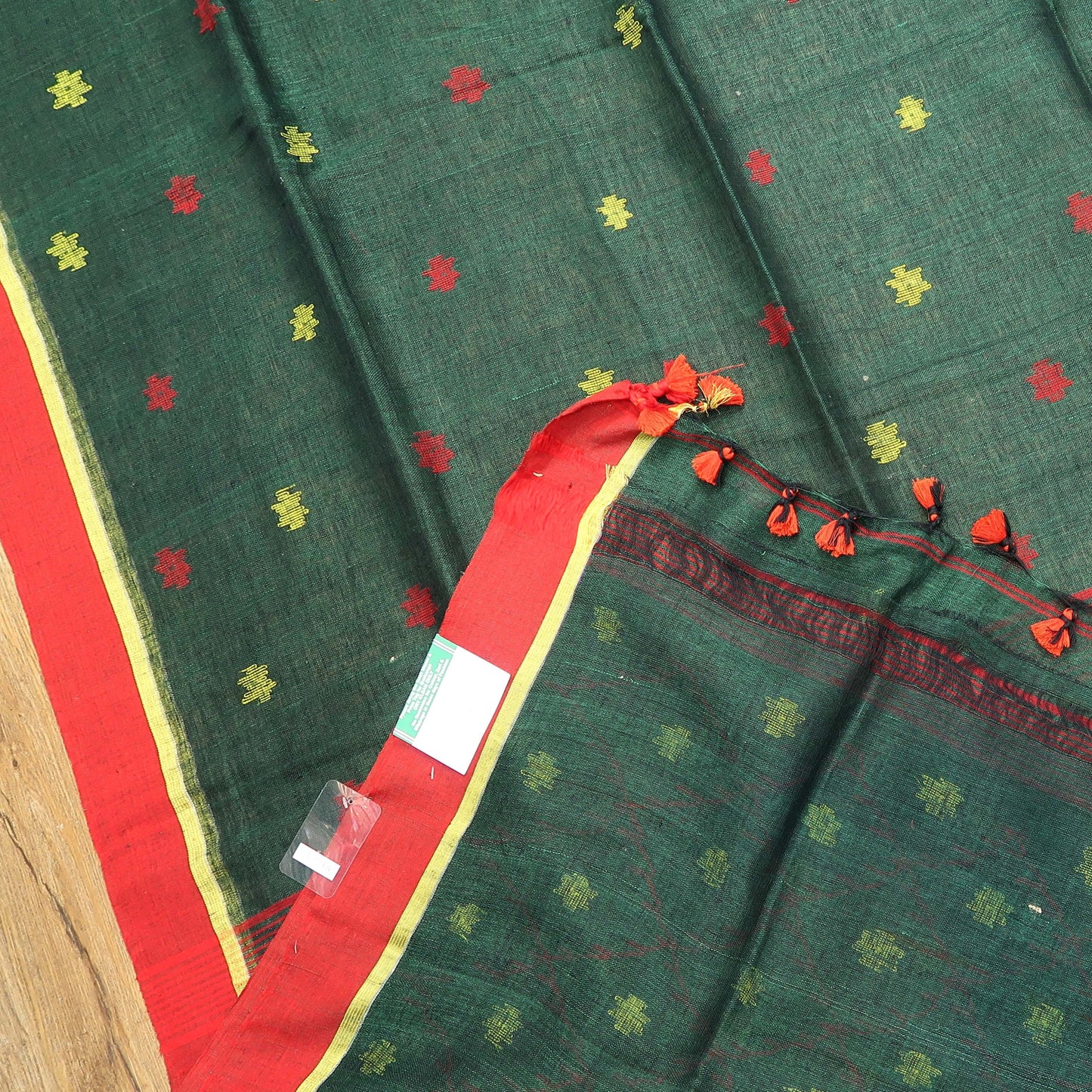 Designer Linen Saree with Dense Pallu Motifs & Golden-Edged Border