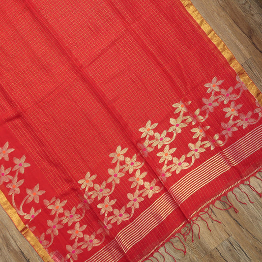 Pure Linen Saree with Floral Jaal Work & Checks Weave